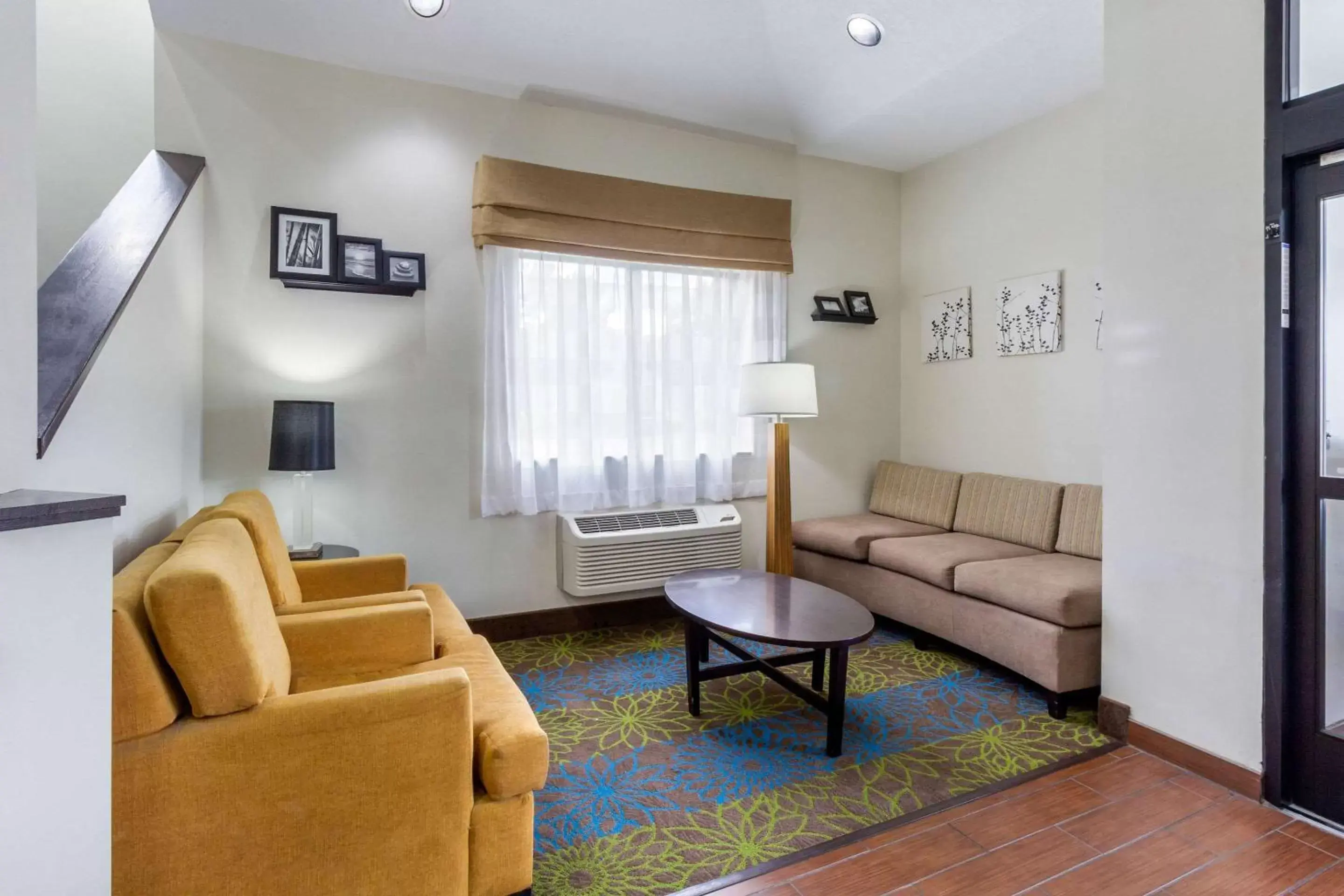 Lobby or reception, Seating Area in Sleep Inn Ogden near Event Center