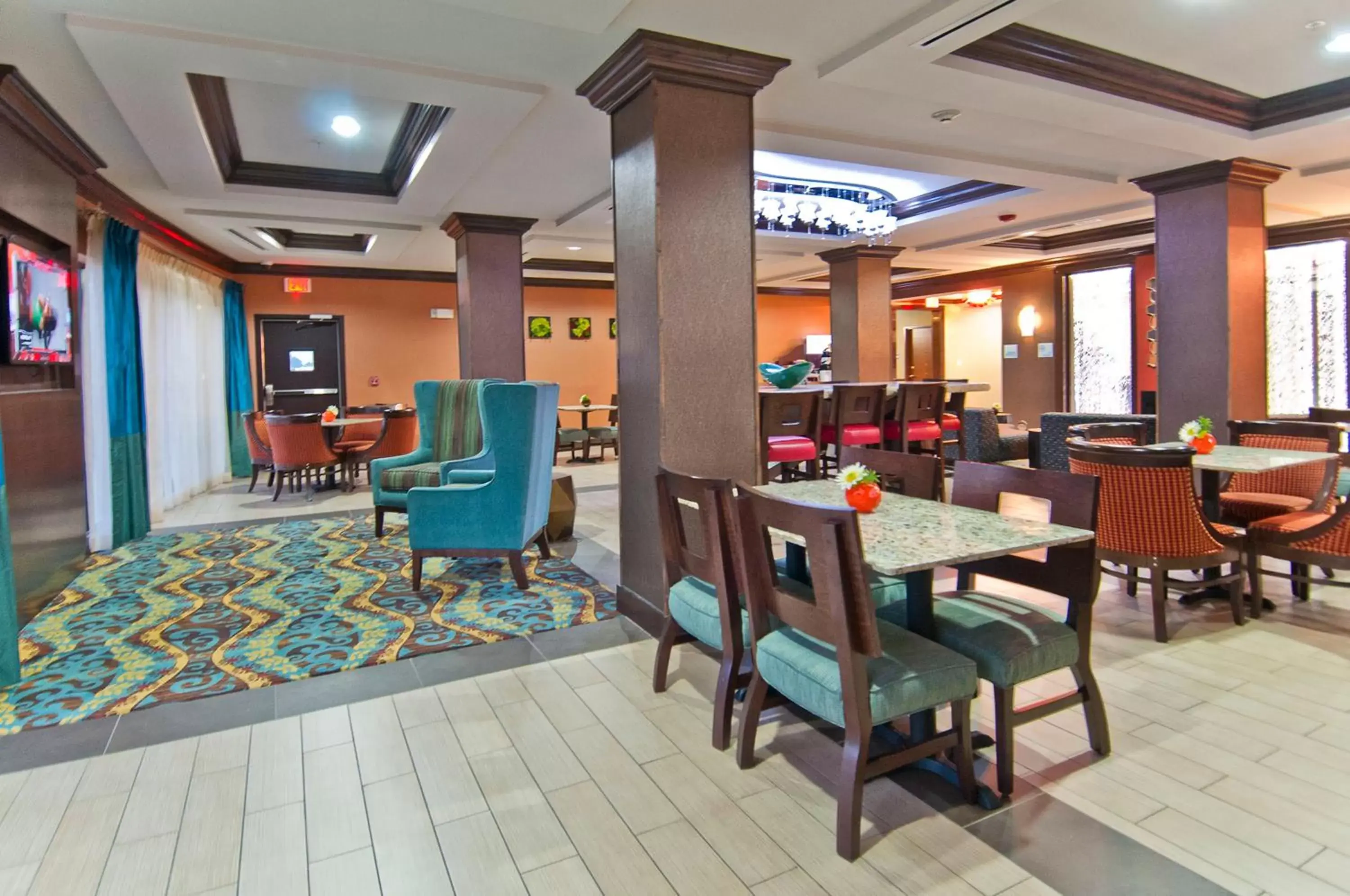 Property building, Restaurant/Places to Eat in Holiday Inn Express & Suites San Antonio SE by AT&T Center, an IHG Hotel