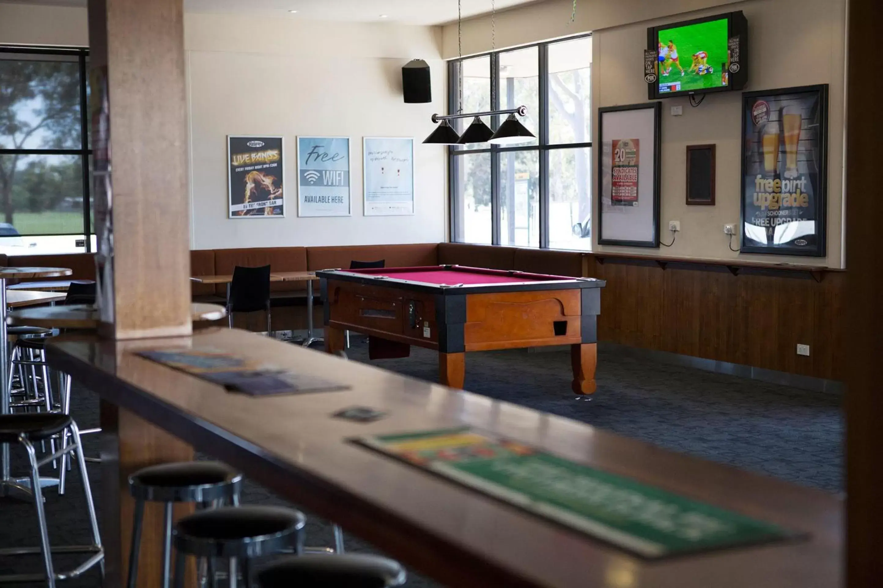 Lounge or bar, Billiards in Nightcap at Playford Tavern