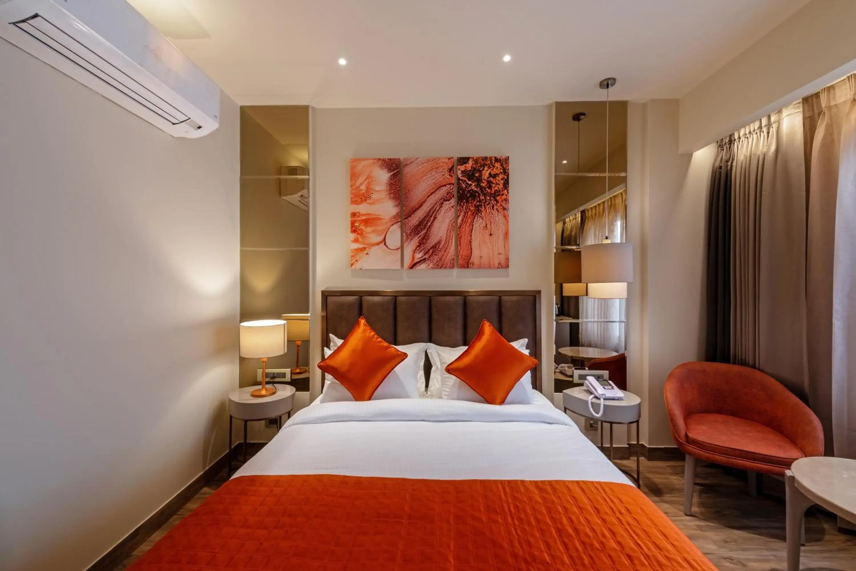 Bedroom, Bed in Hotel Saket 27