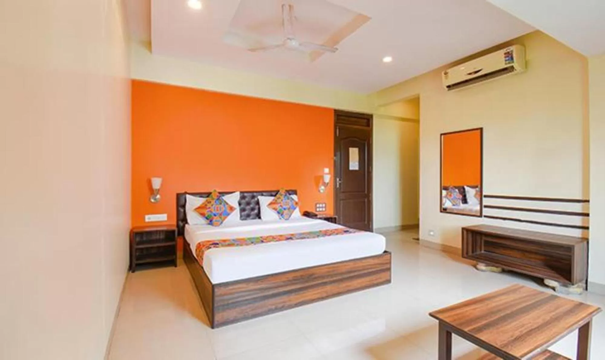 Bed in FabHotel Span Executive