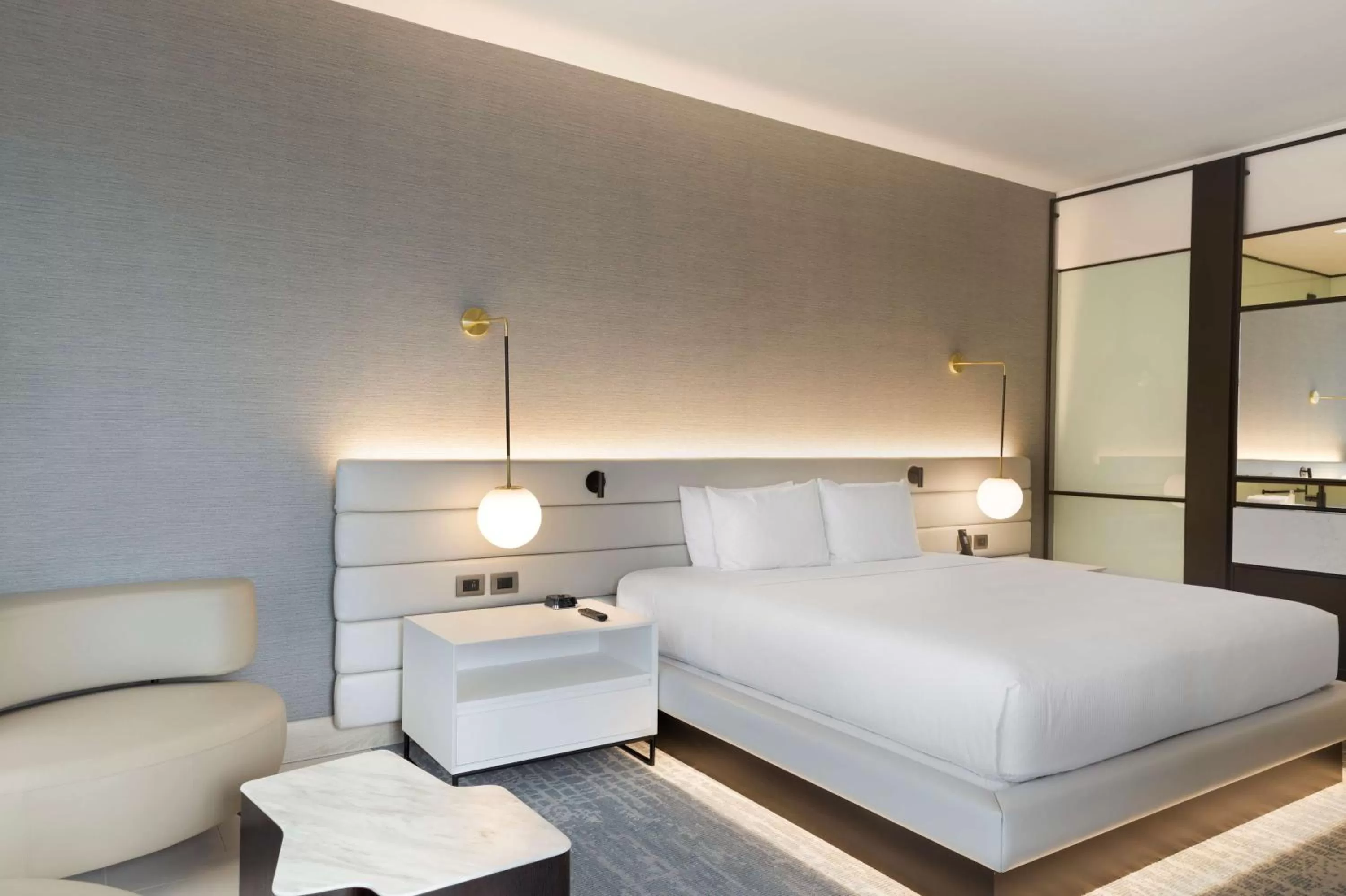 Bed in Hilton San Jose La Sabana