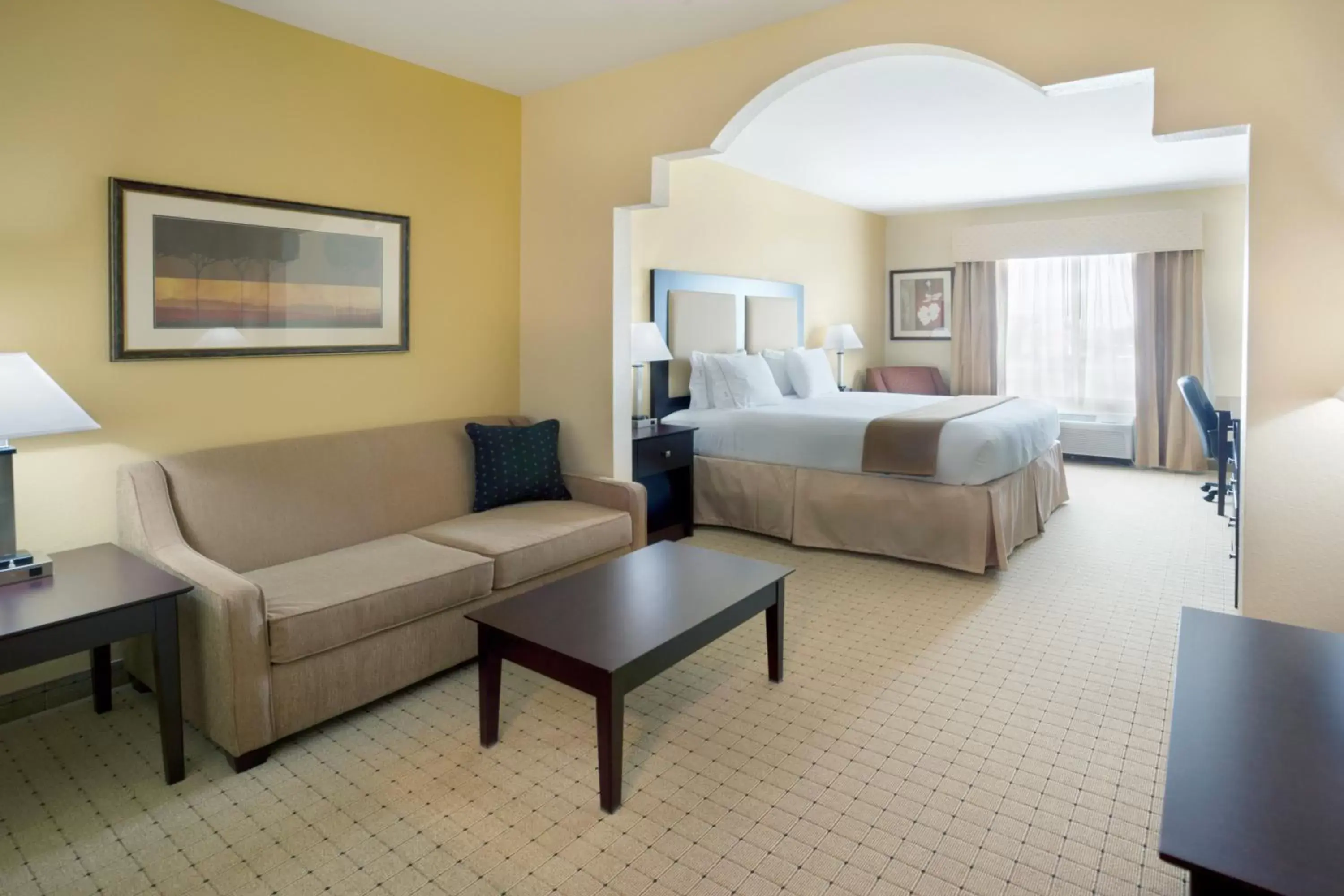 Photo of the whole room, Bed in Holiday Inn Express Georgetown by IHG Photo of the whole room, Bed in Holiday Inn Express Georgetown by IHG