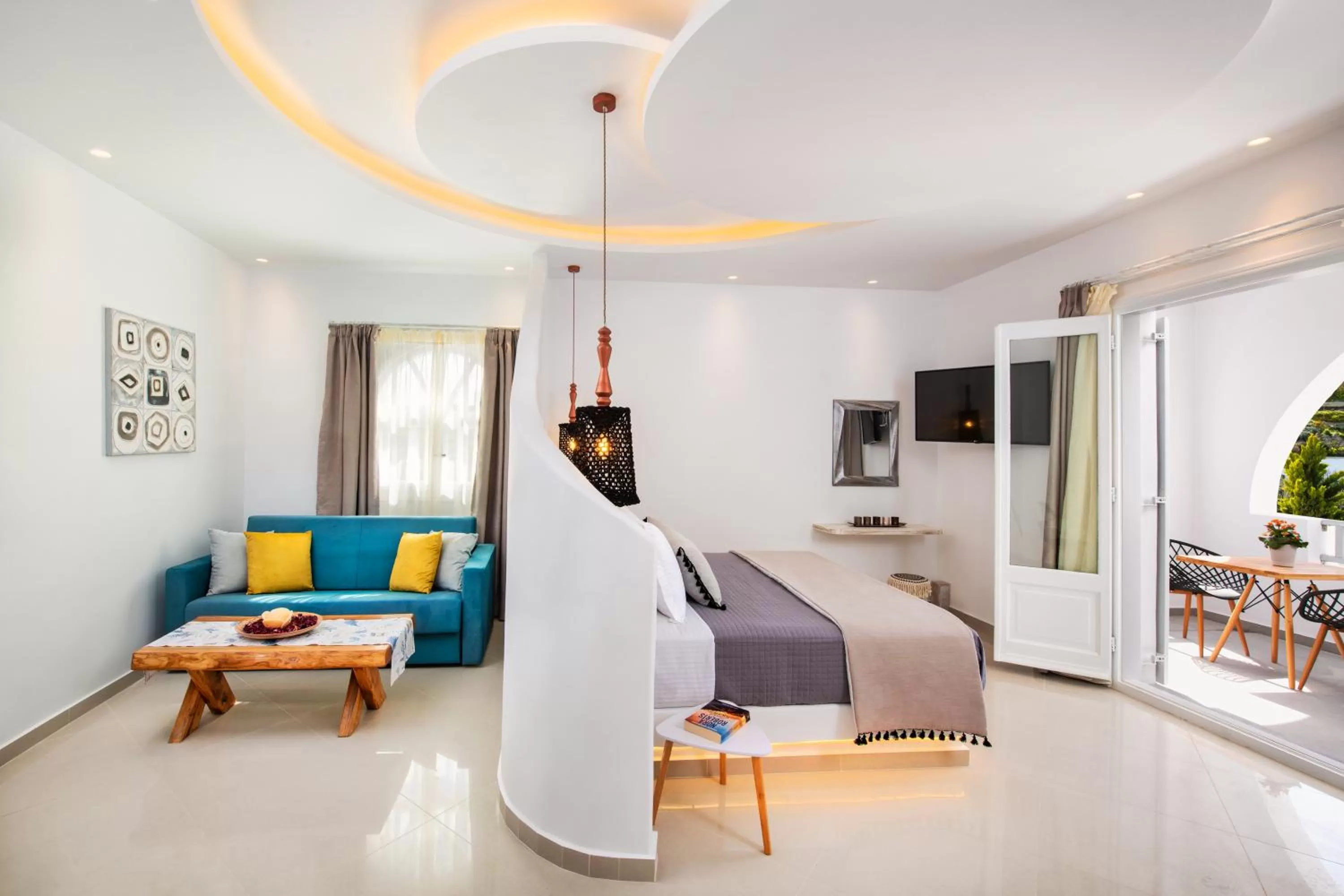 Photo of the whole room in Abasa Suites