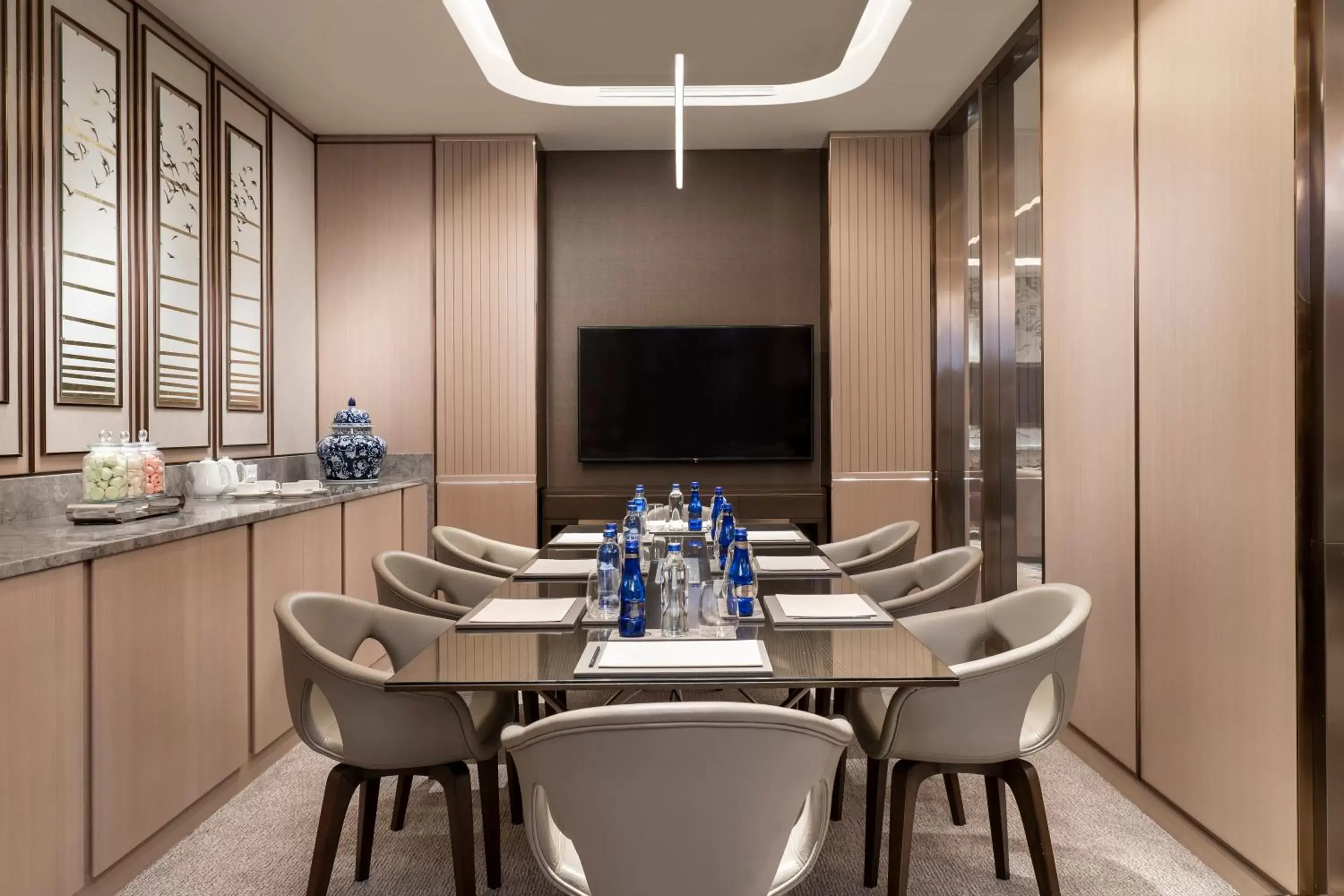 Lounge or bar in Address Istanbul Lounge or bar in Address Istanbul