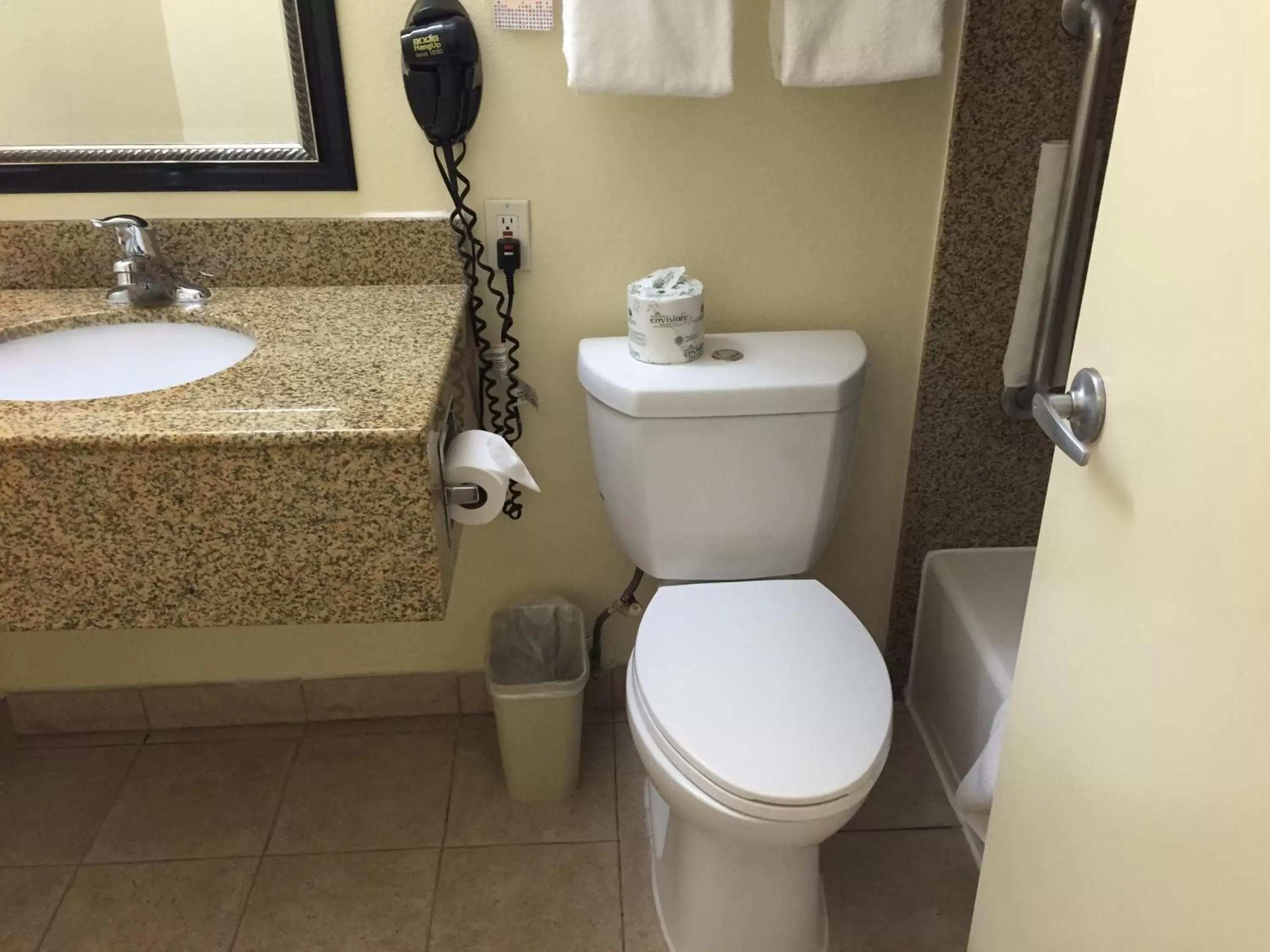 Toilet, Bathroom in Howard Johnson by Wyndham San Diego Sea World