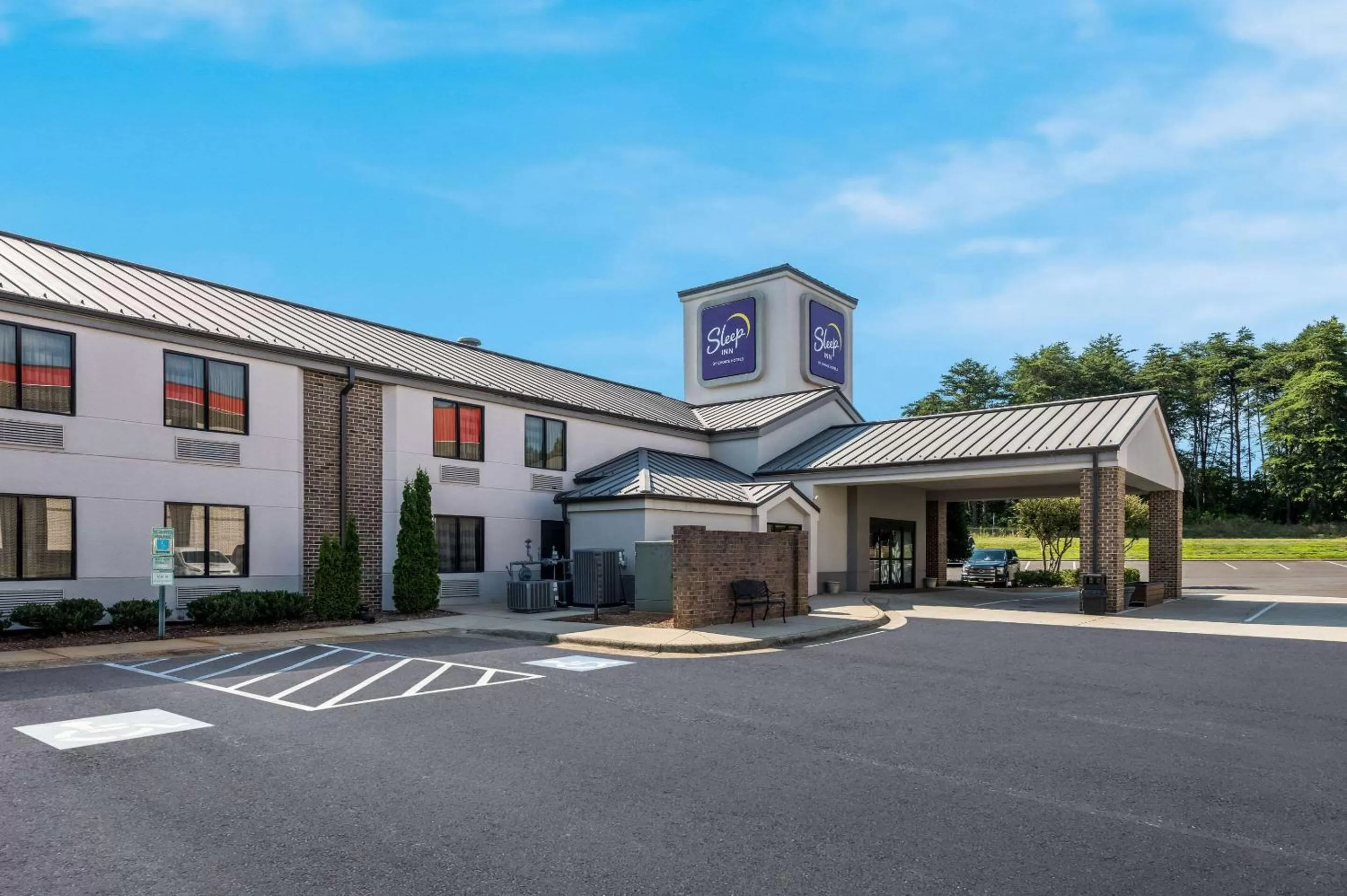 Property building in Sleep Inn Kernersville I-40