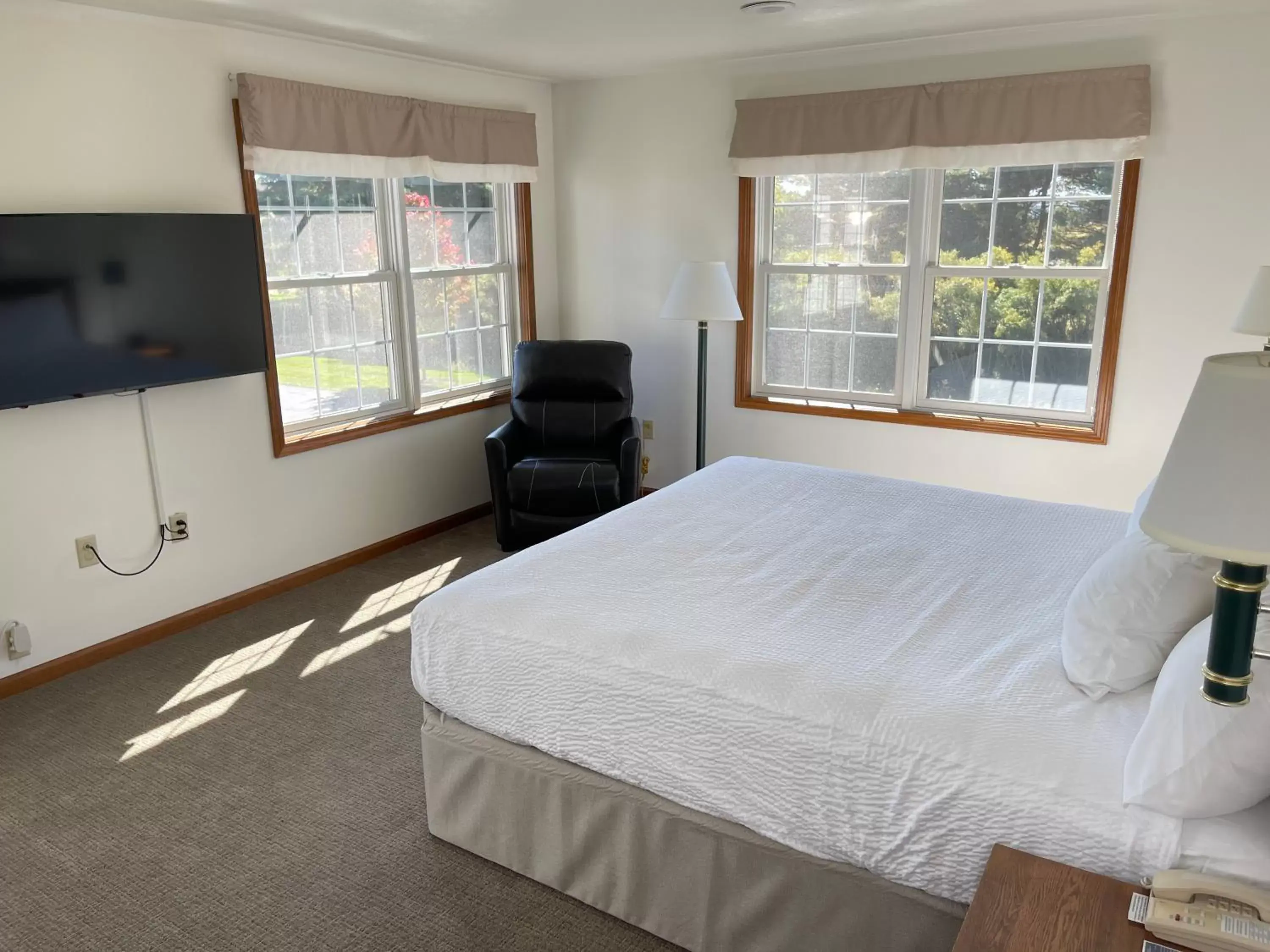Bed in Farmstead Inn and Conference Center Bed in Farmstead Inn and Conference Center