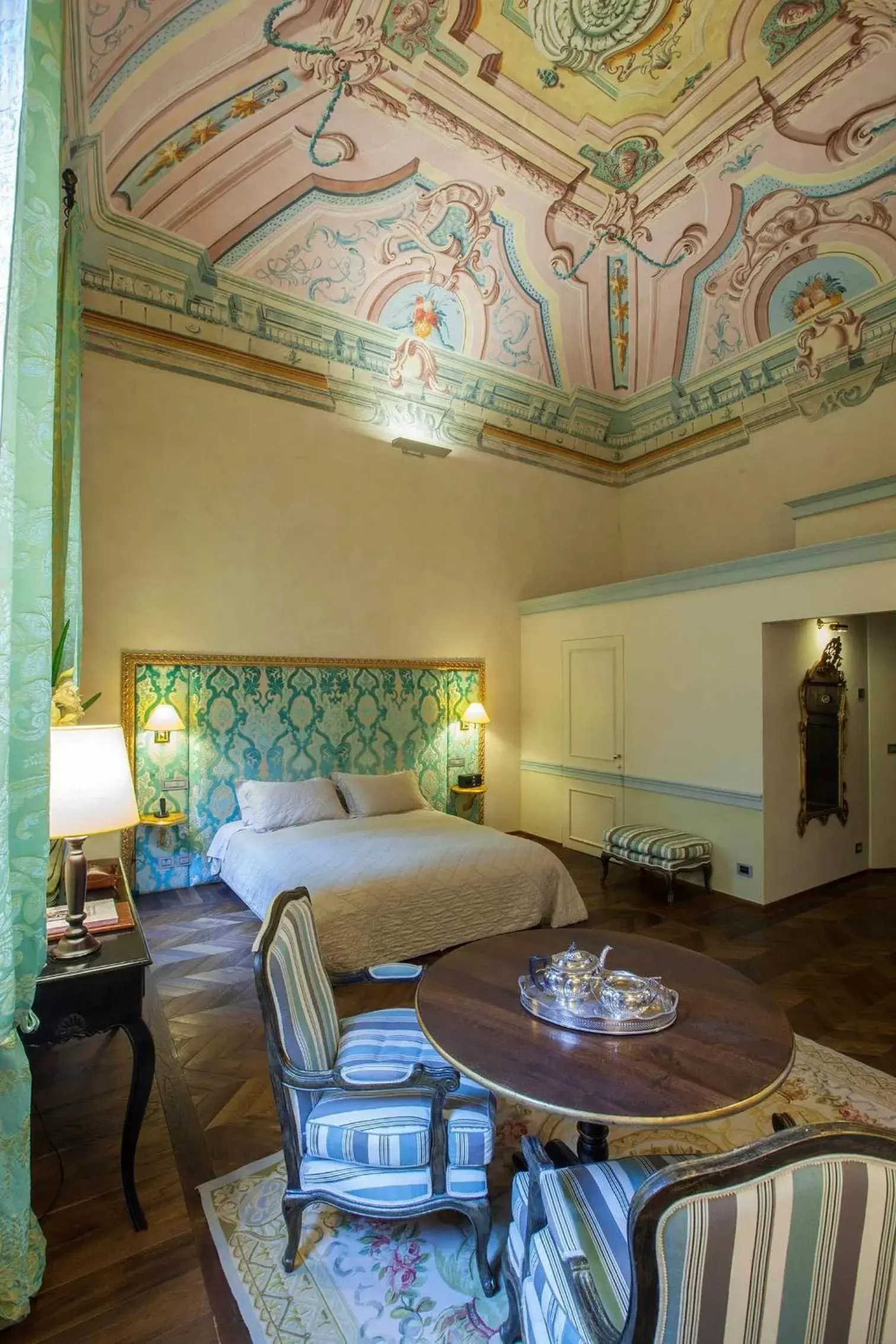 Photo of the whole room, Bed in Palazzo Carletti