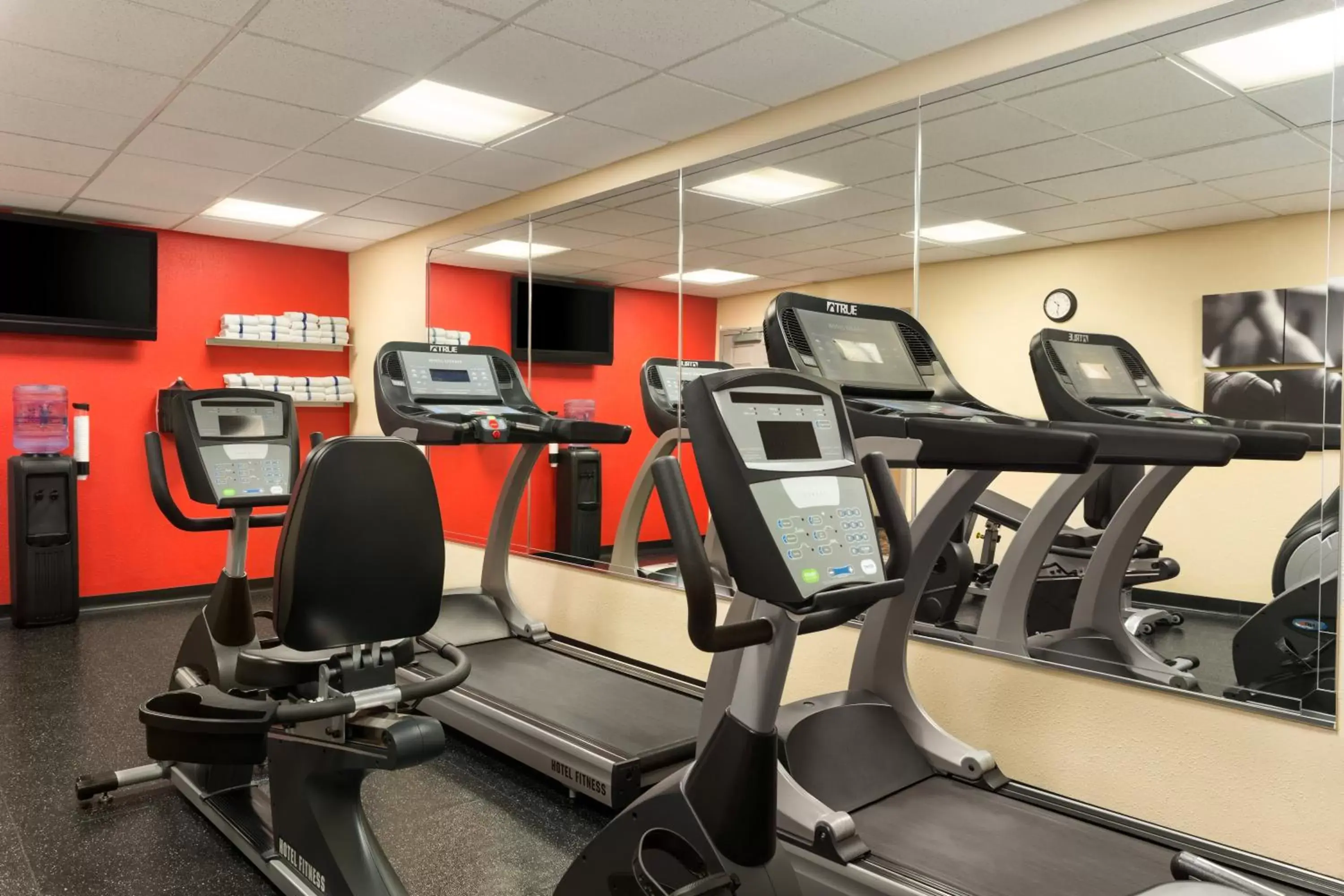Fitness centre/facilities, Fitness Center/Facilities in Country Inn & Suites by Radisson, Ontario at Ontario Mills, CA