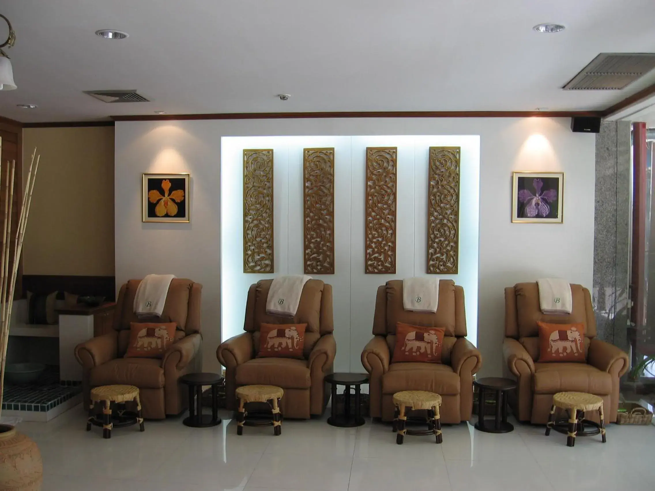 Spa and wellness centre/facilities, Seating Area in Wall Street Inn, Bangkok