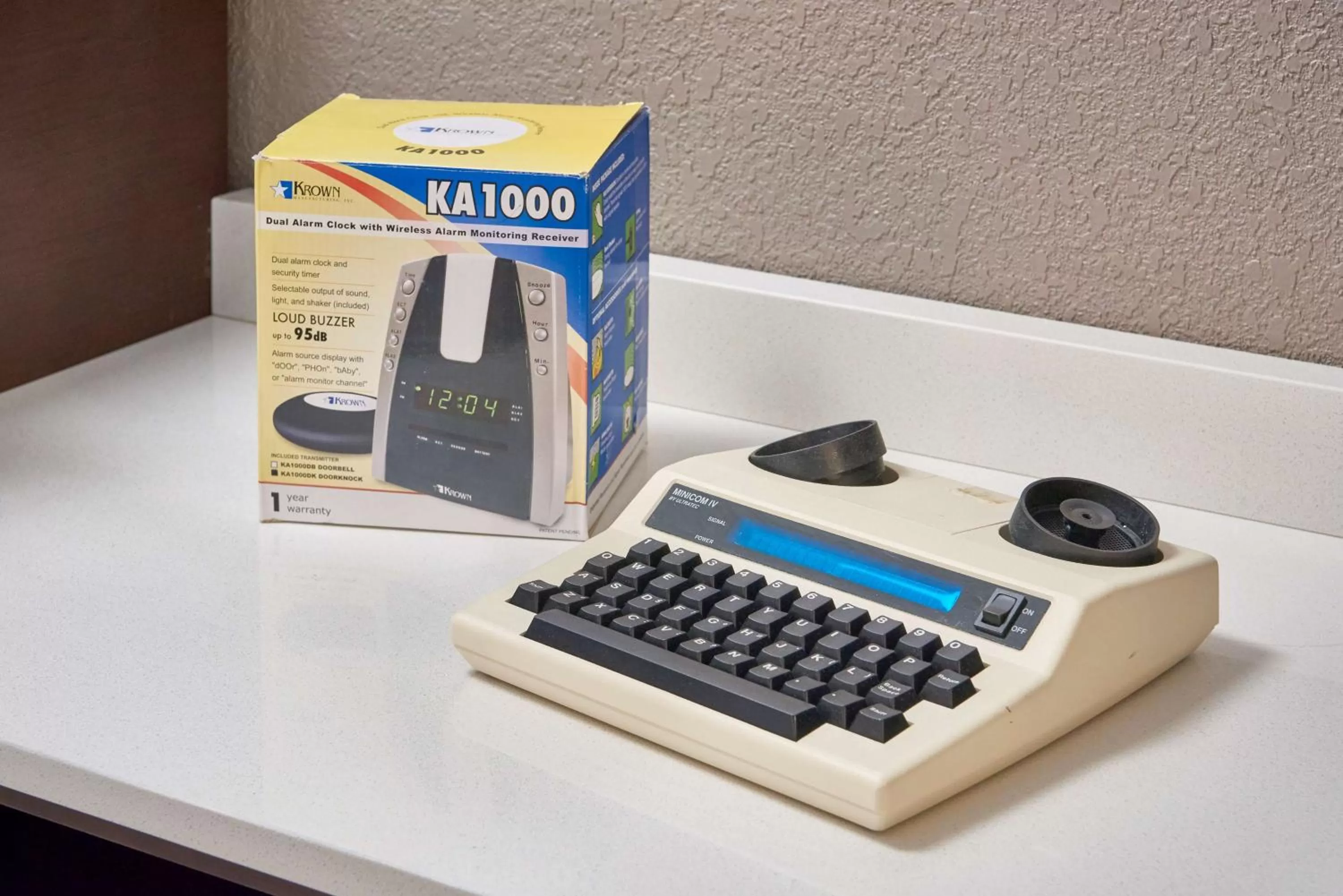 Bedroom in Hampton Inn by Hilton Harrisburg West