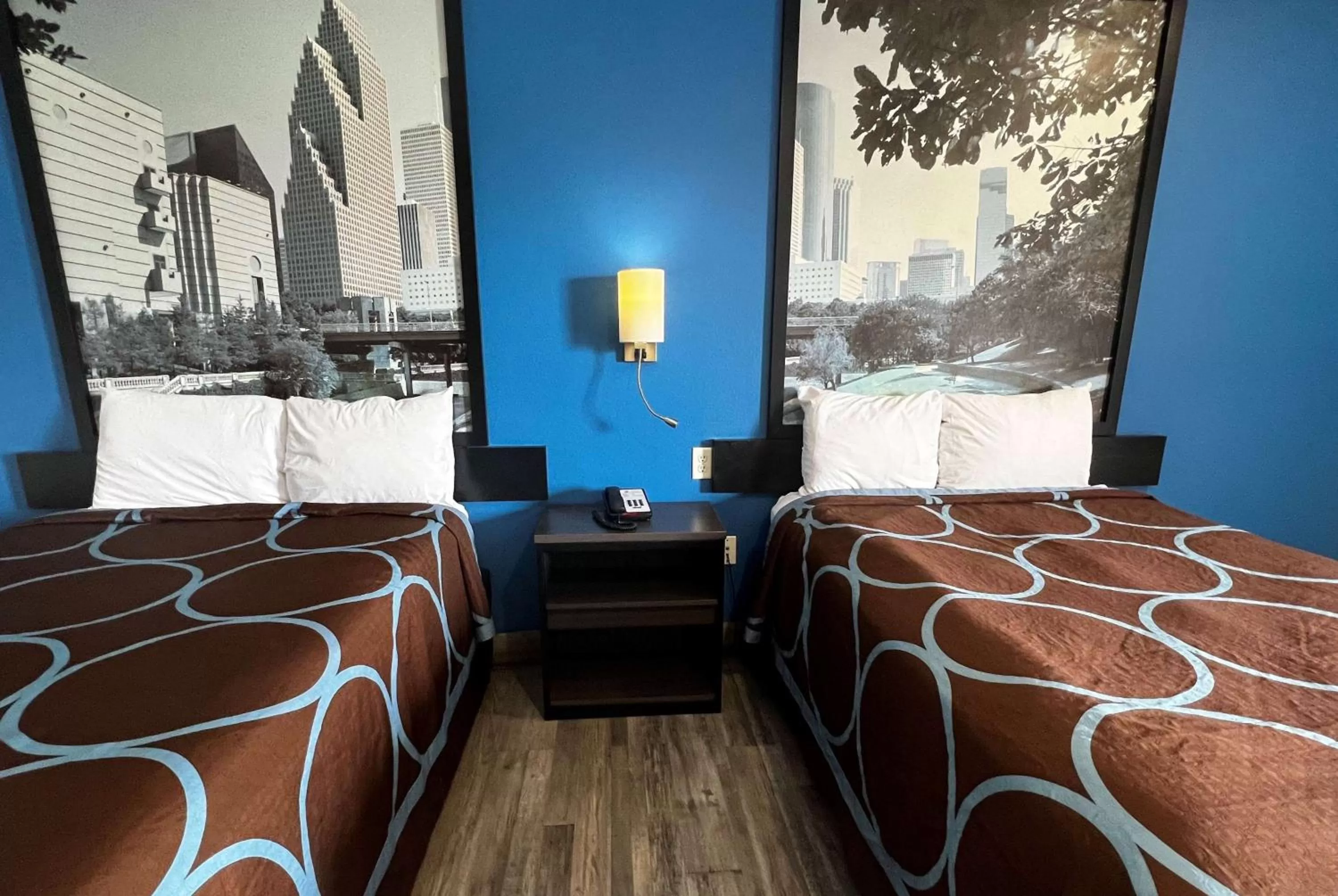 Photo of the whole room, Bed in Super 8 by Wyndham Houston North I-45