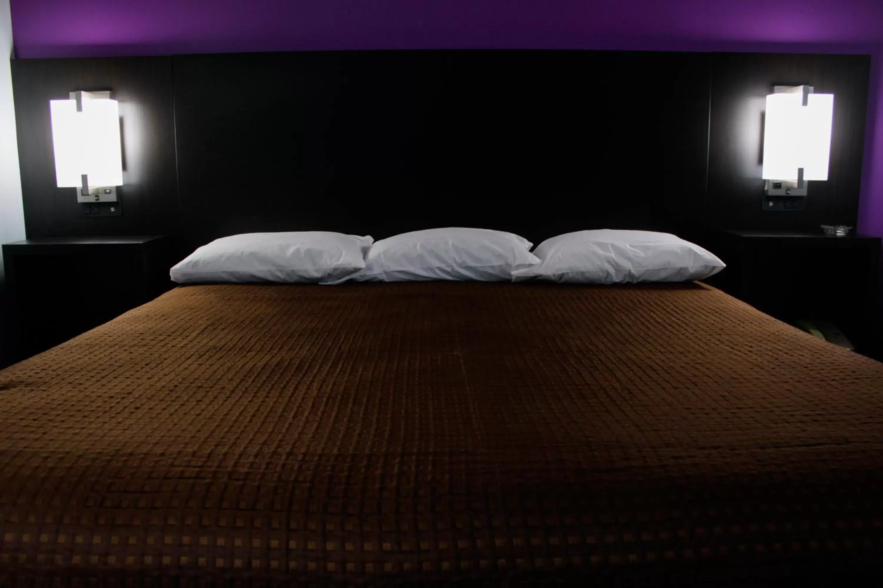 King Room - Smoking in Kings Inn King Room - Smoking in Kings Inn