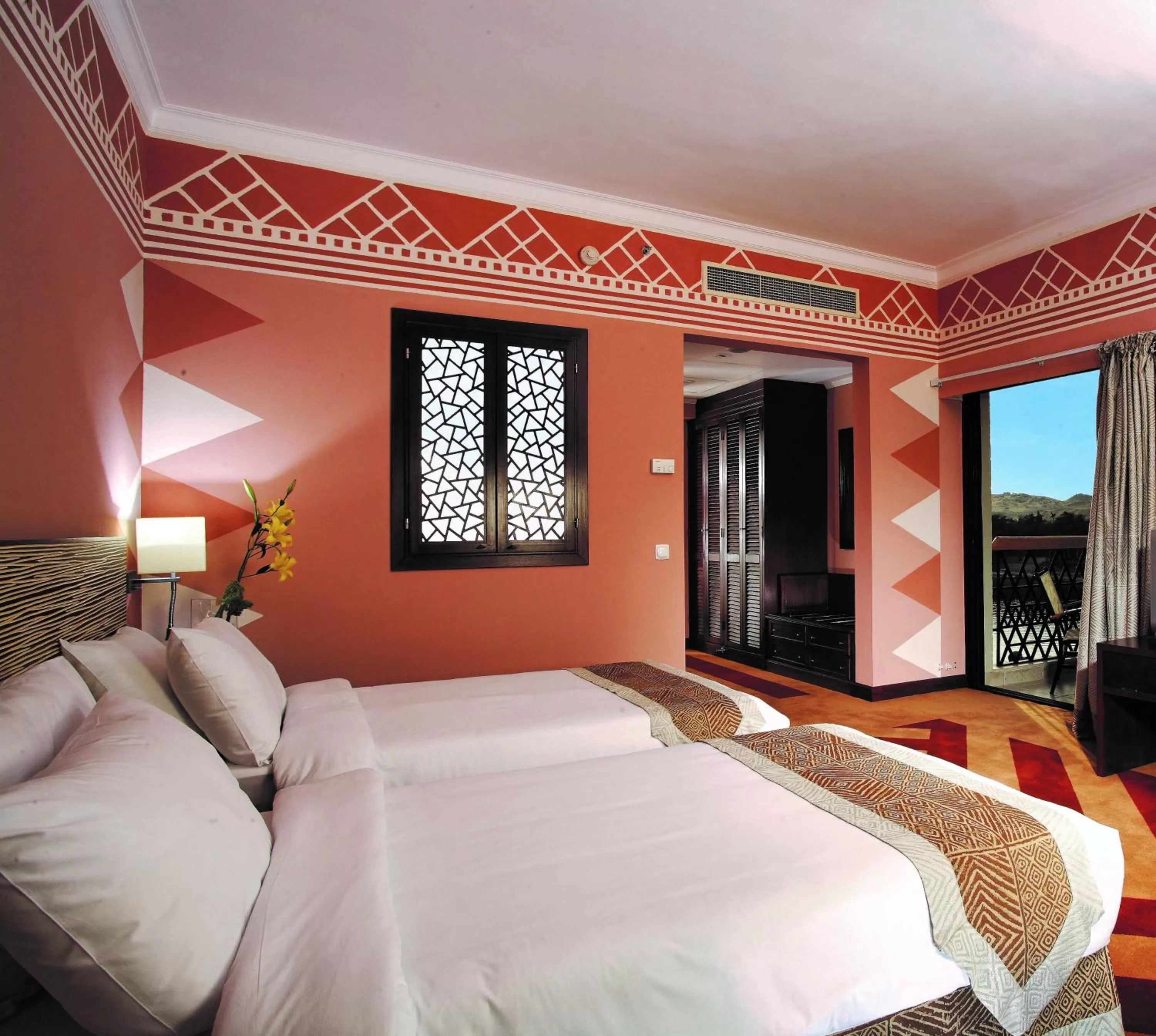 View (from property/room), Bed in Mövenpick Resort Aswan