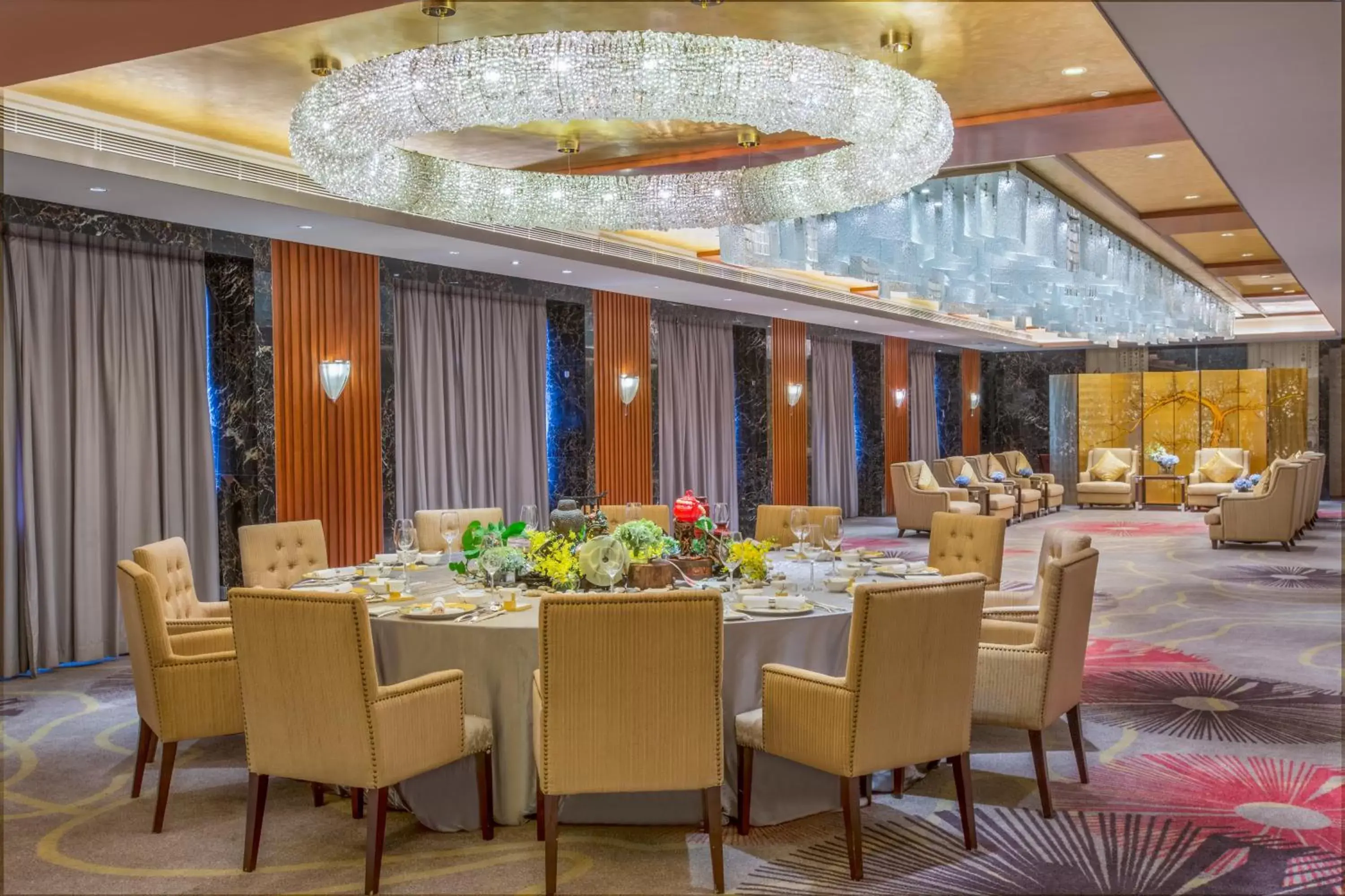 Banquet/Function facilities, Restaurant/Places to Eat in Crowne Plaza Guangzhou City Centre, an IHG Hotel
