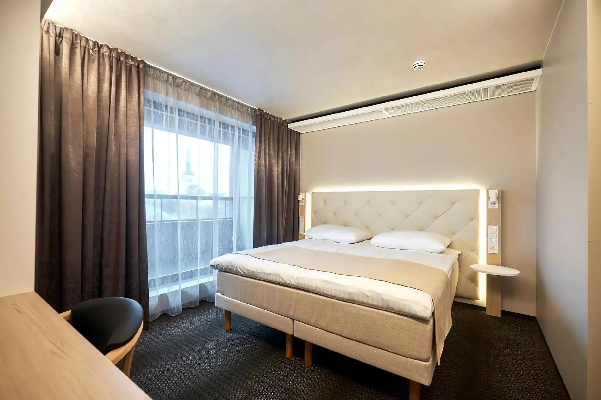 Bedroom, Bed in Metropol Spa Hotel