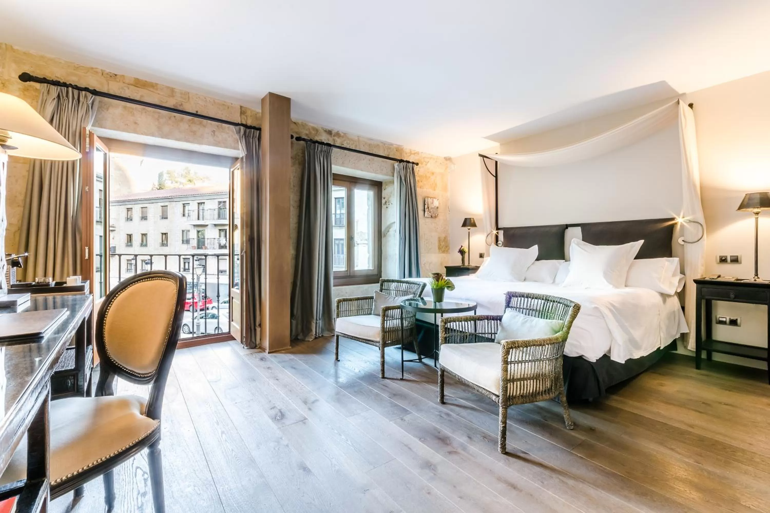 Photo of the whole room, Bed in Grand Hotel Don Gregorio