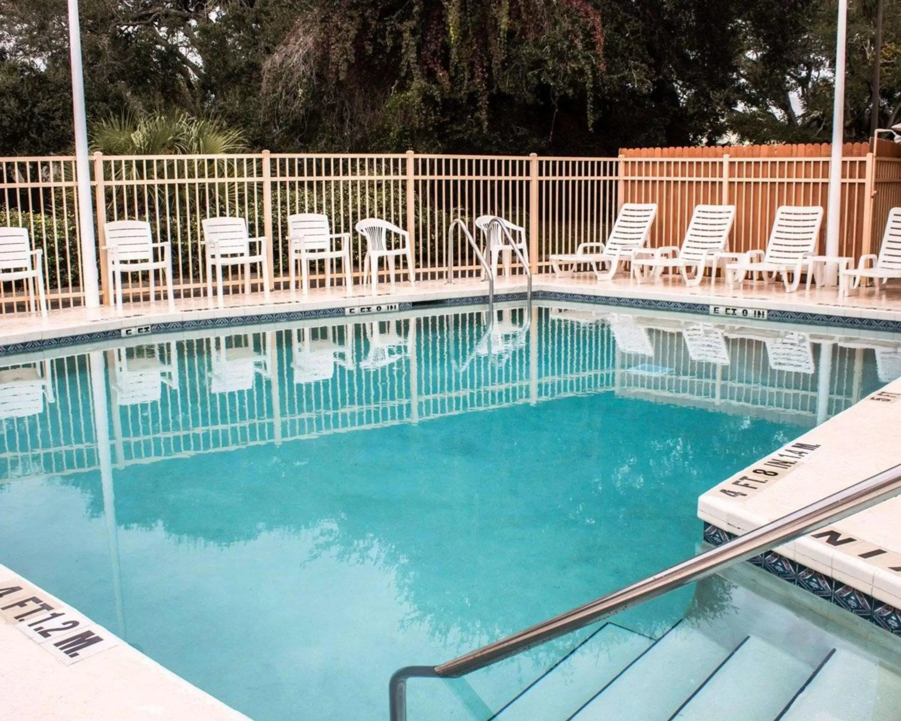 On site, Swimming Pool in Quality Inn & Suites St Augustine Beach