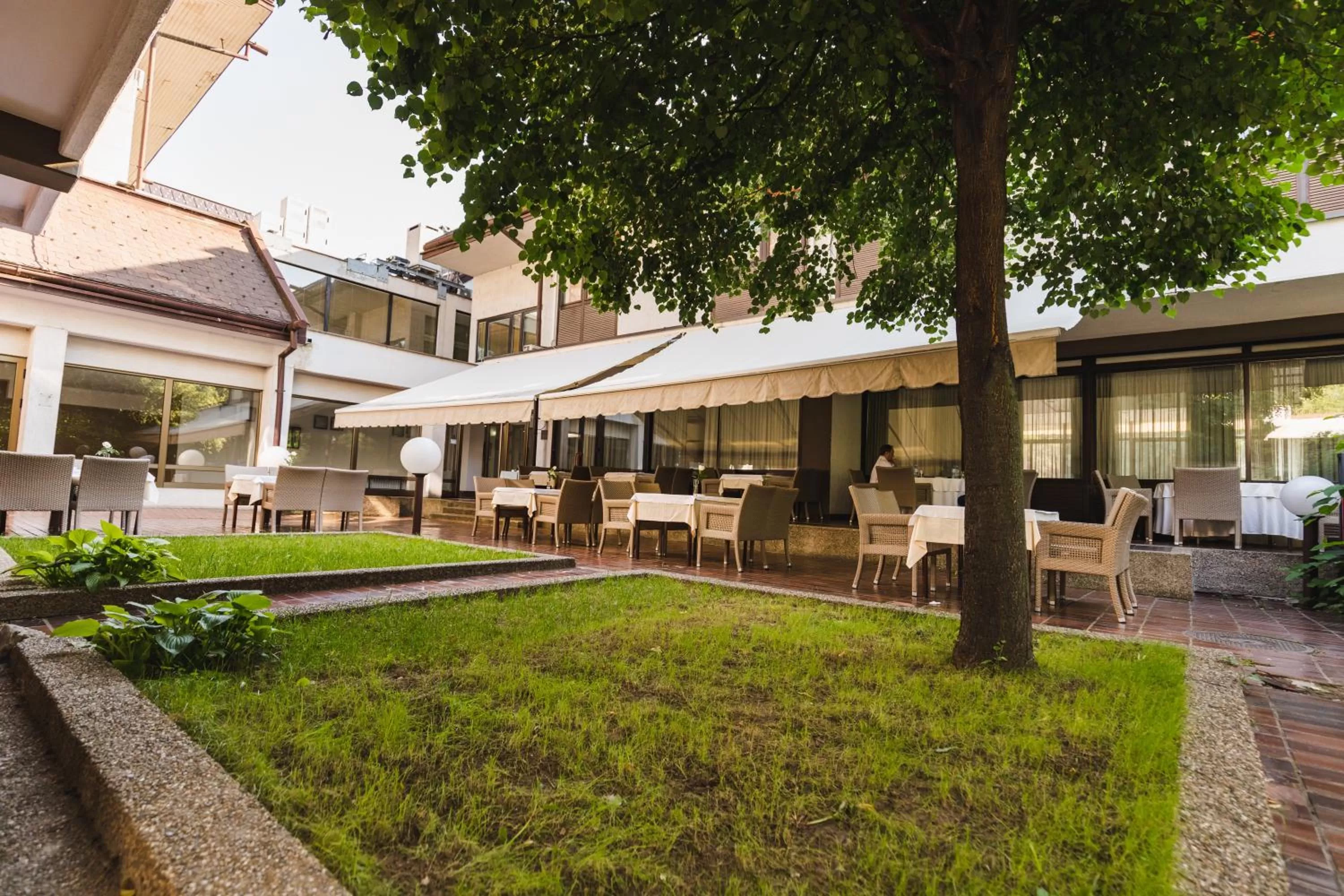 Property building in Hotel M