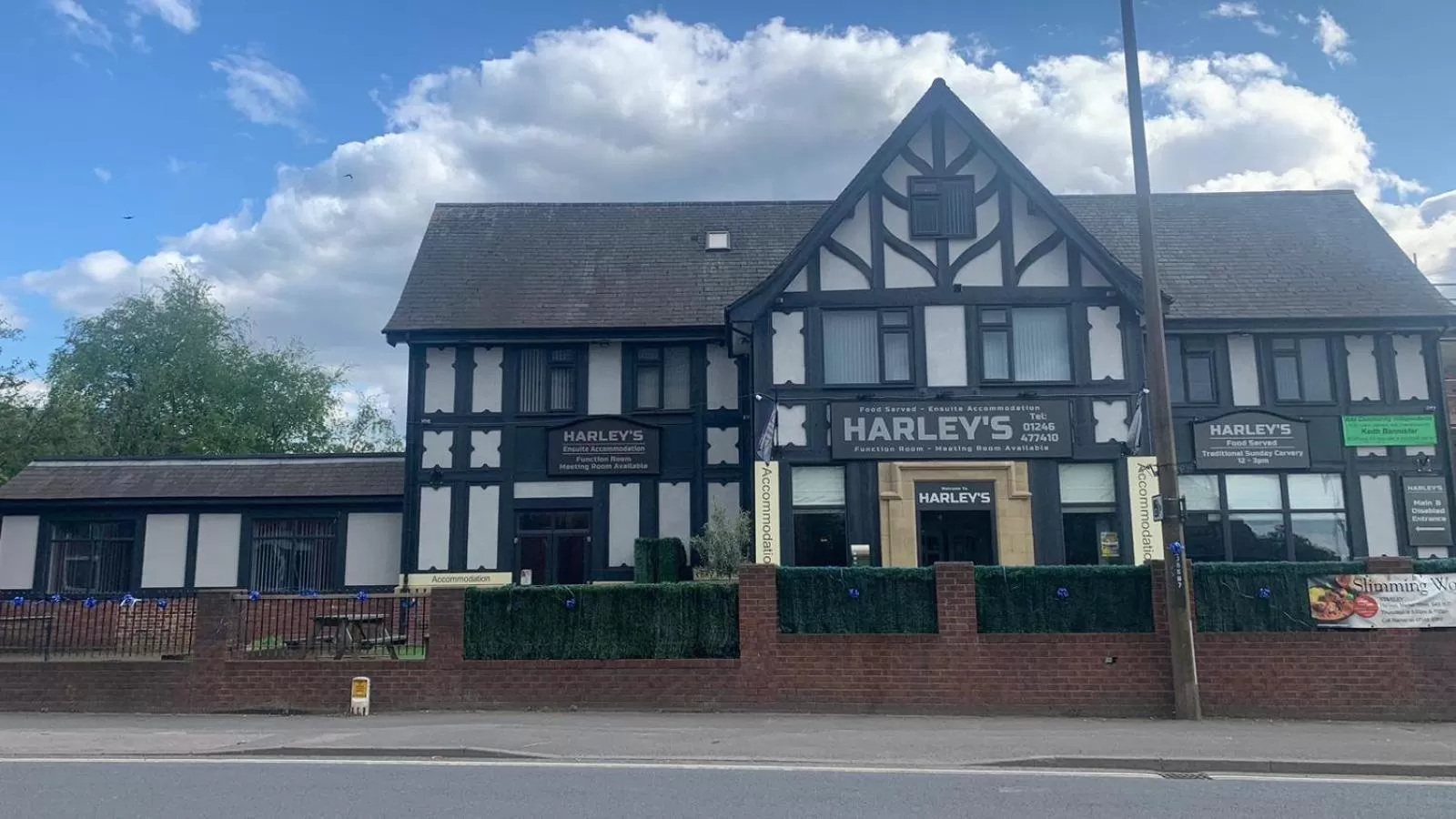 Property building in Harleys Inn