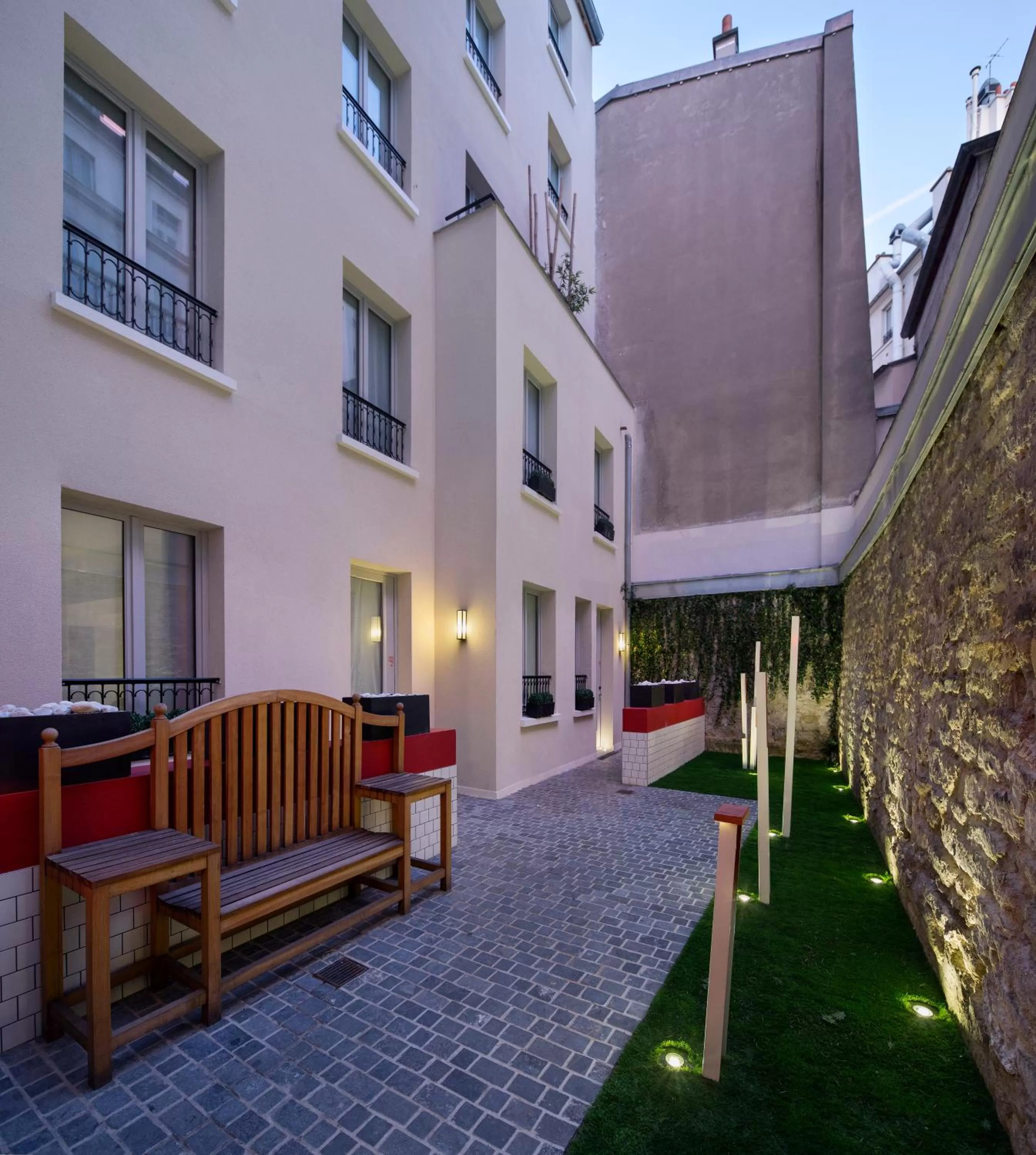 Property building in Best Western Premier Faubourg 88