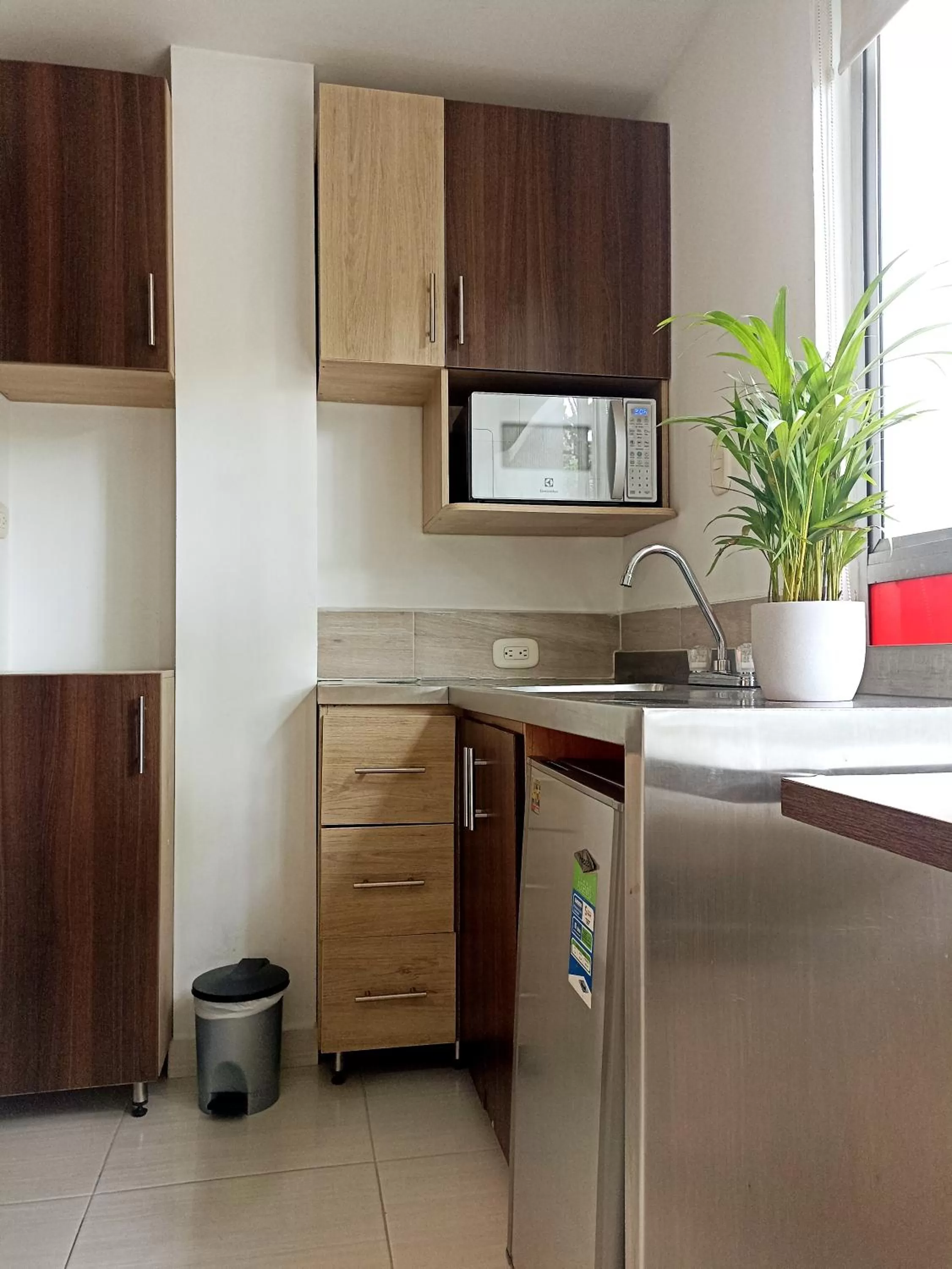 Kitchen or kitchenette in Laureles Guest House LGH Hotel