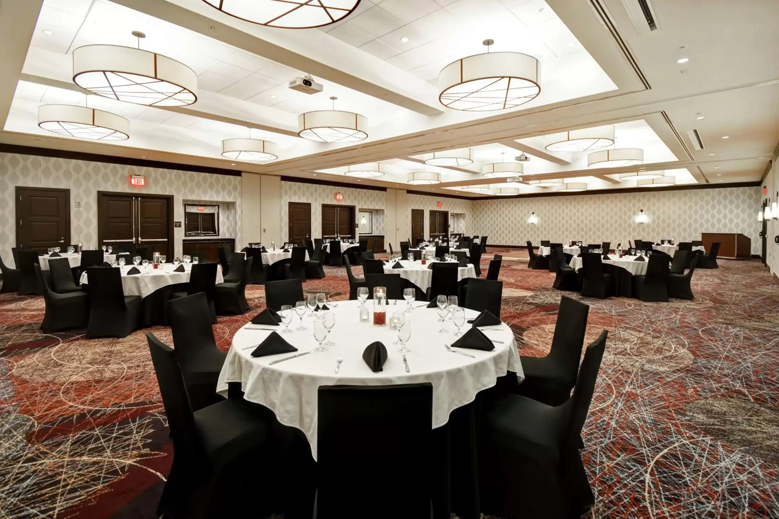 Meeting/conference room, Banquet Facilities in Embassy Suites Springfield