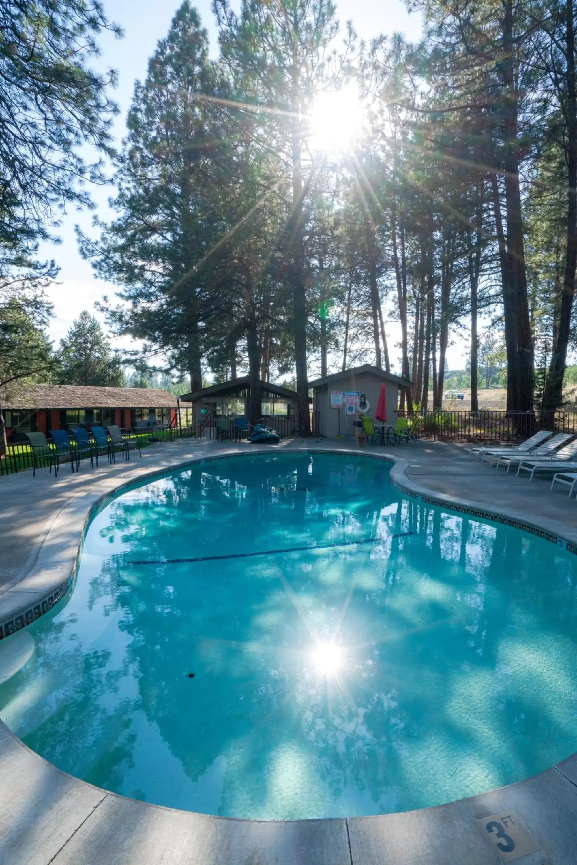 Swimming Pool in LOGE Bend