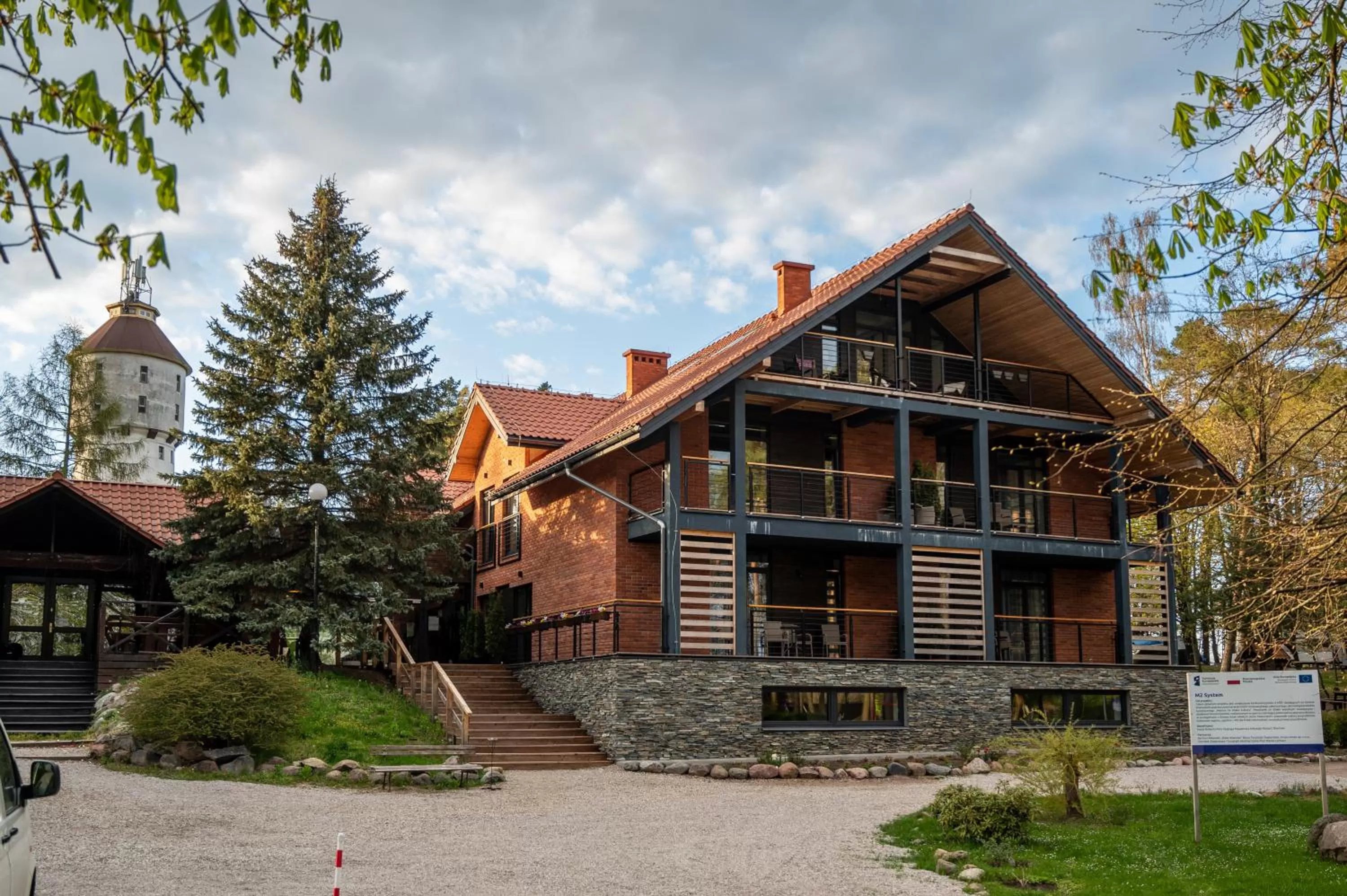 Property building in Róża Wiatrów