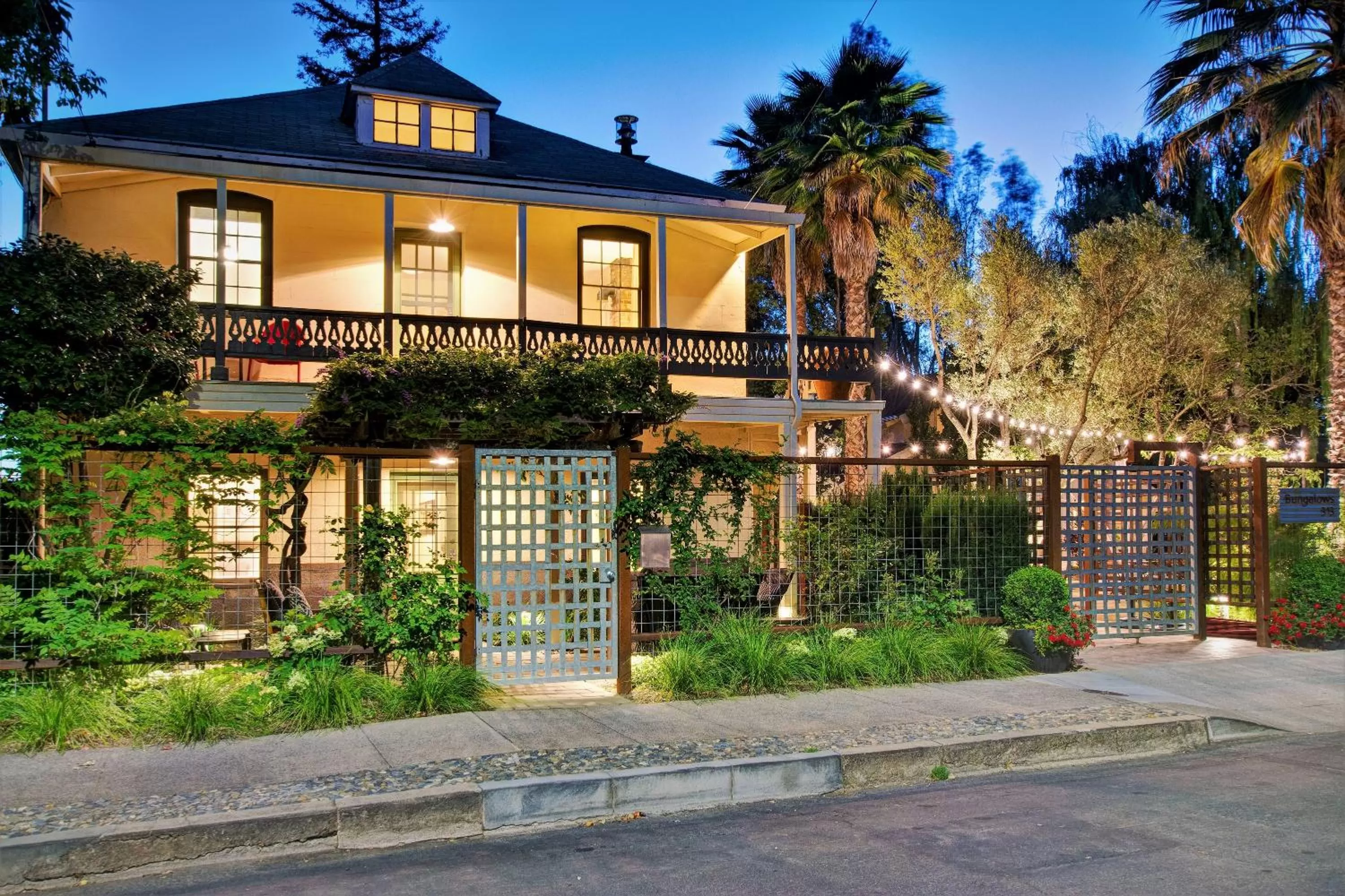 Facade/entrance, Property Building in Bungalows 313
