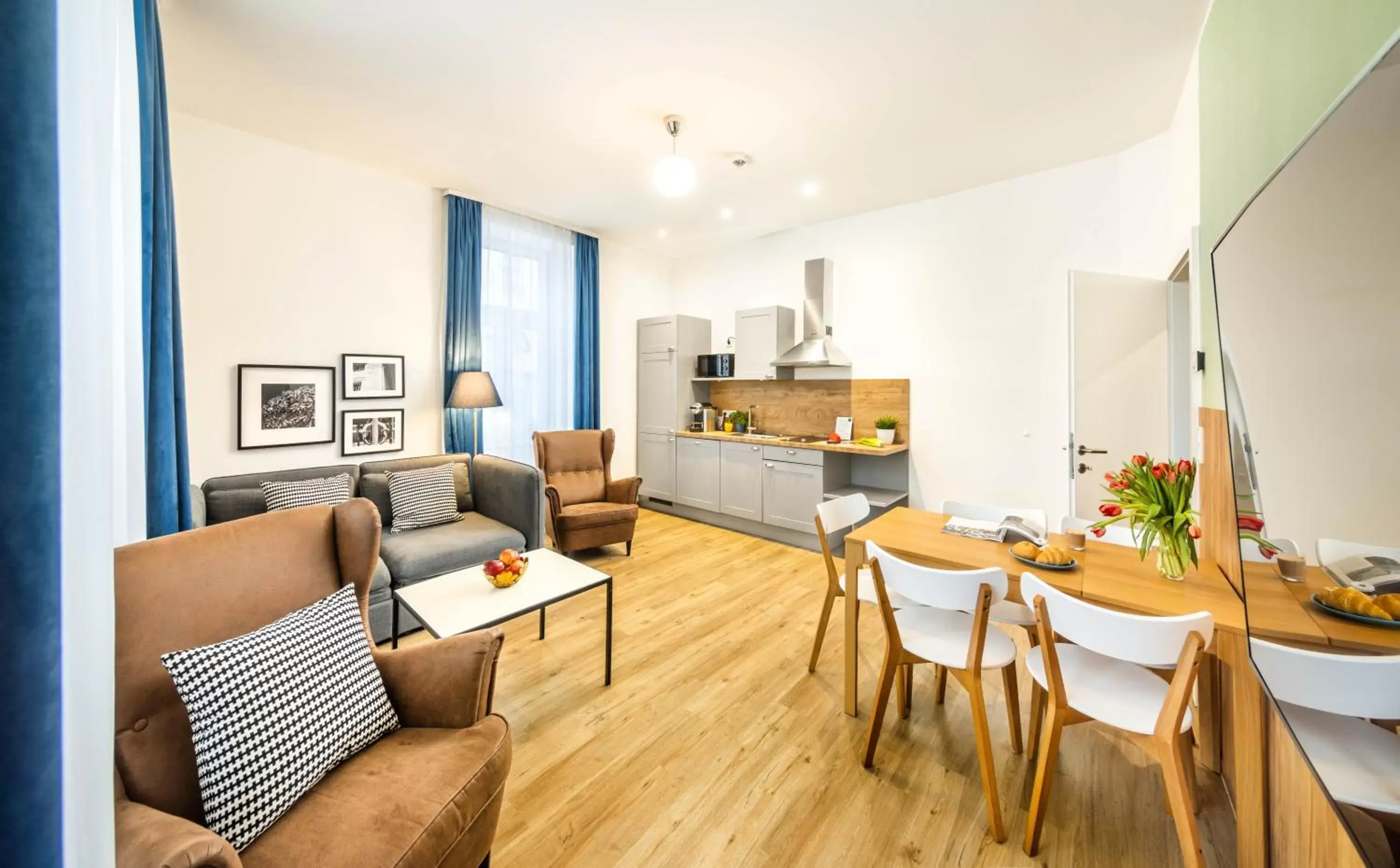 2-Bedroom Suite in Jimmy's Apartments Emerald 2-Bedroom Suite in Jimmy's Apartments Emerald