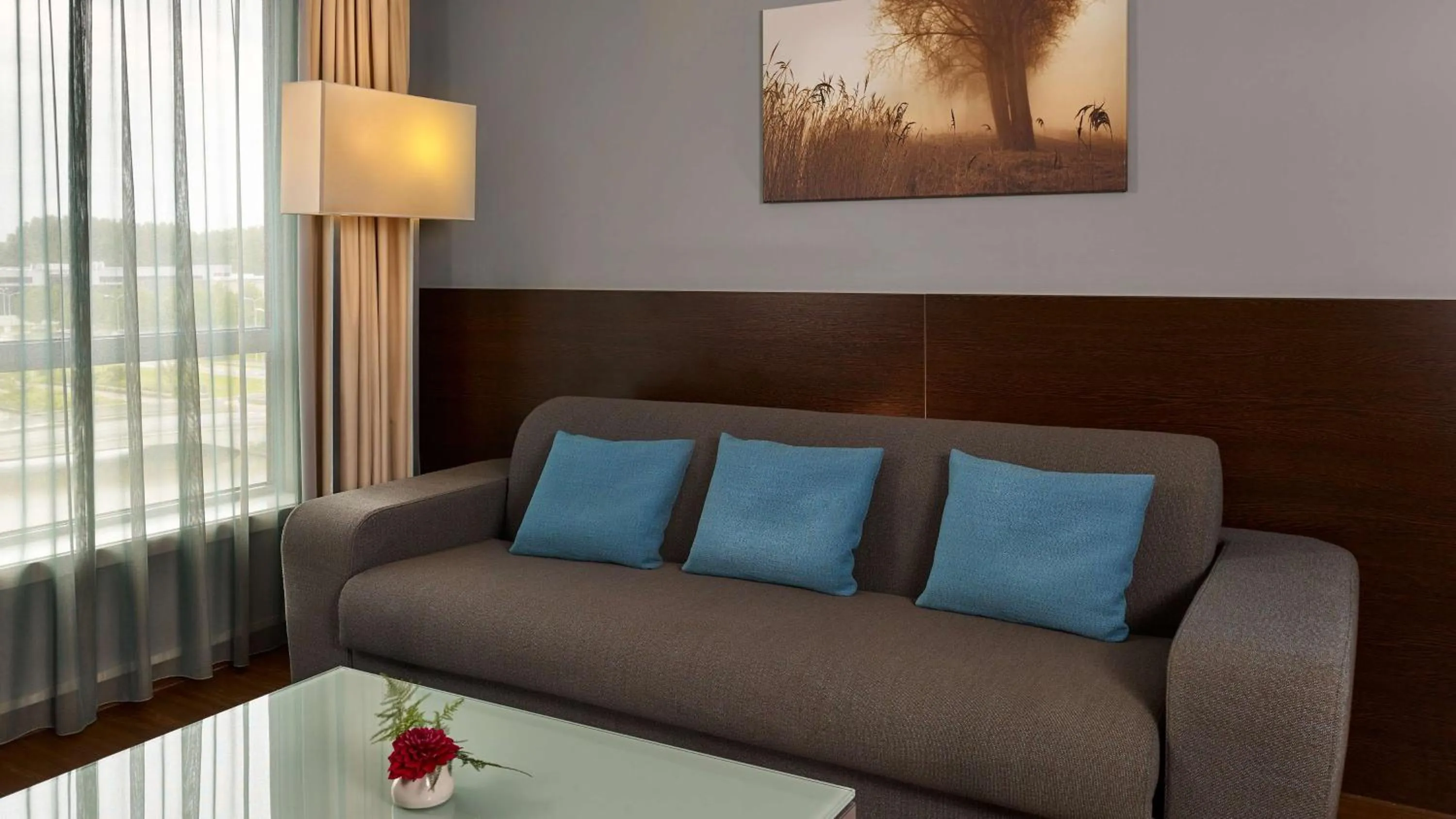 Photo of the whole room in Park Plaza Amsterdam Airport