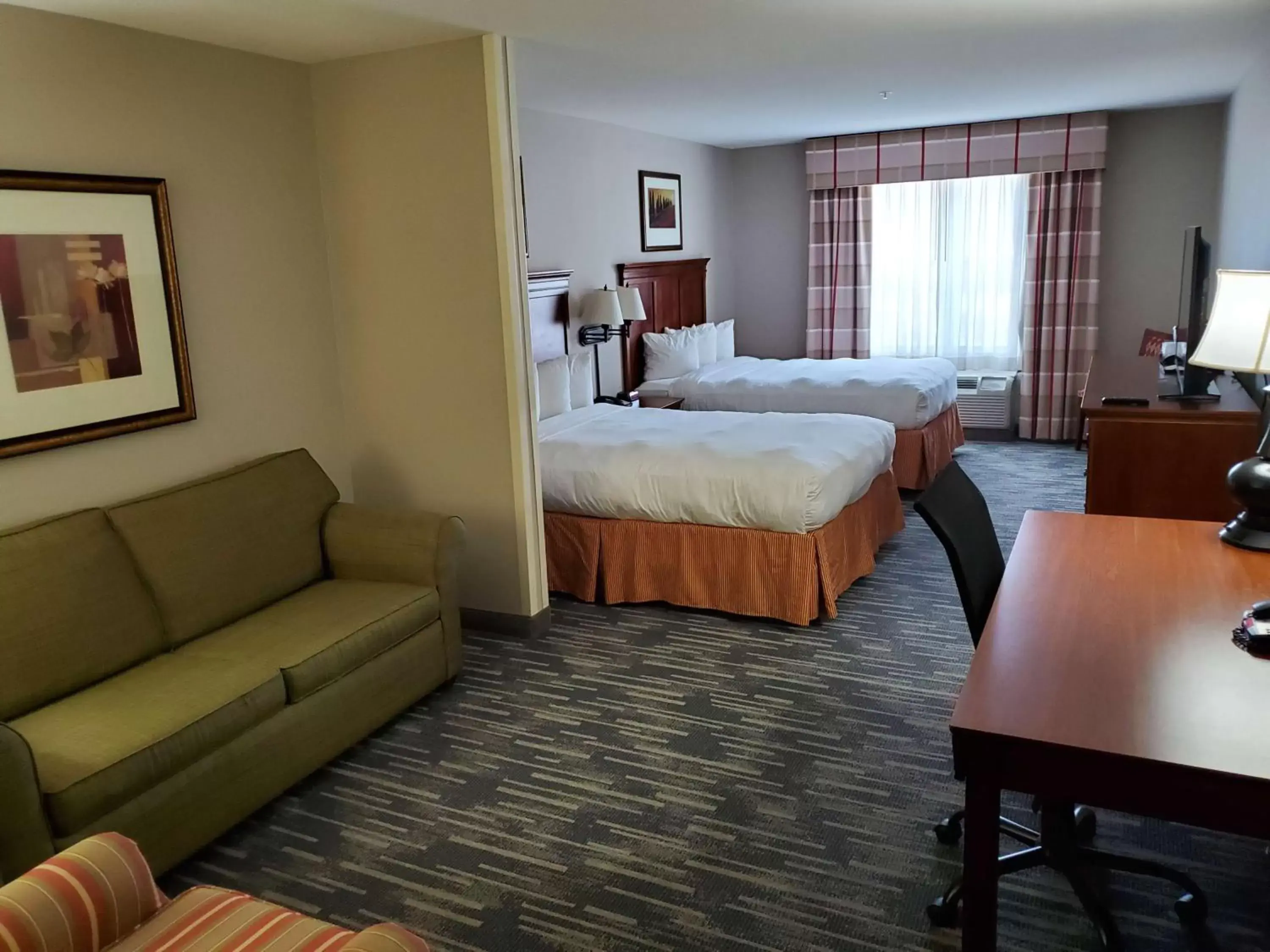 Photo of the whole room in Country Inn & Suites by Radisson, Braselton, GA