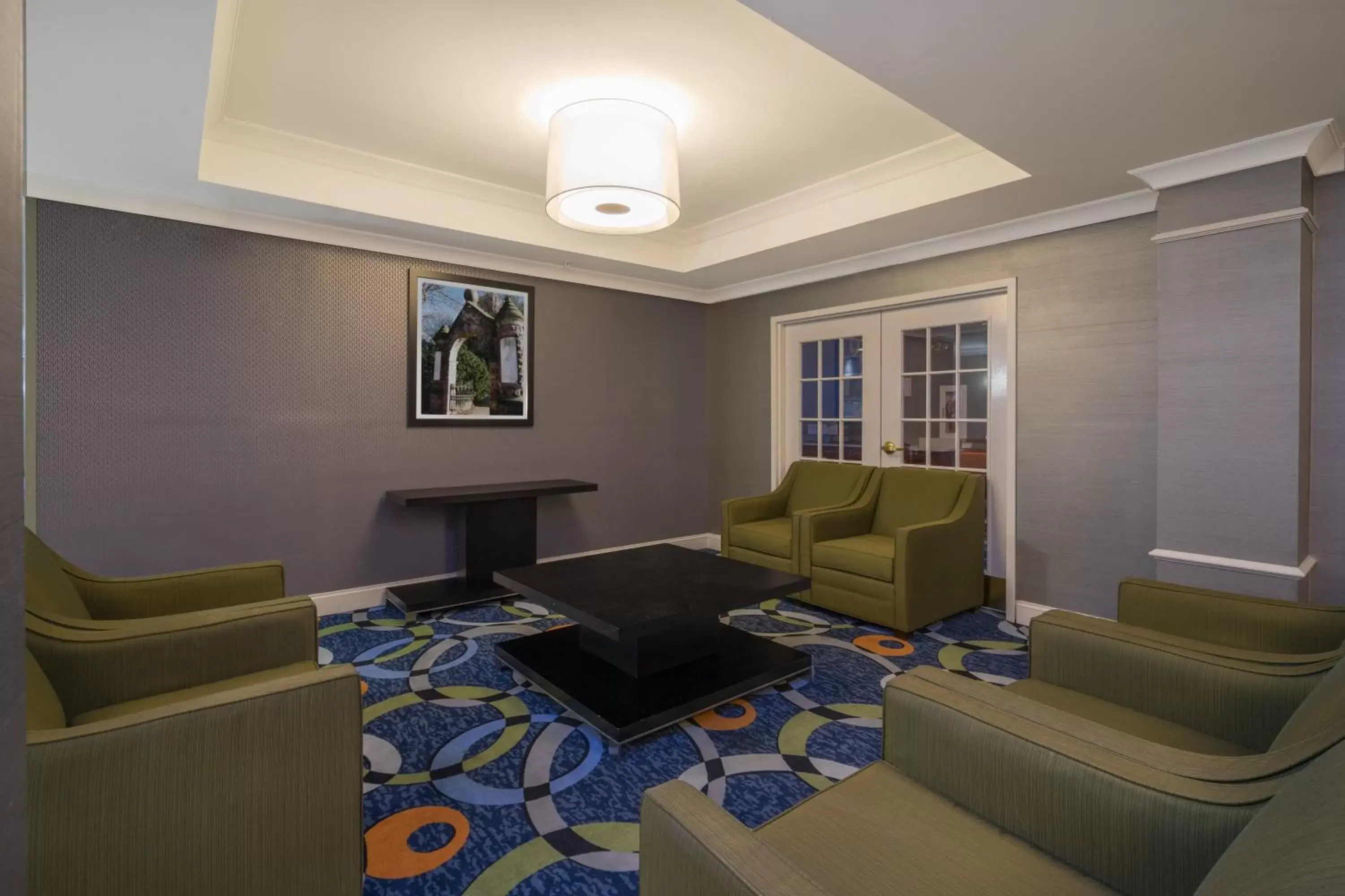 Lobby or reception, Seating Area in Holiday Inn Express Hotel & Suites Easton, an IHG Hotel