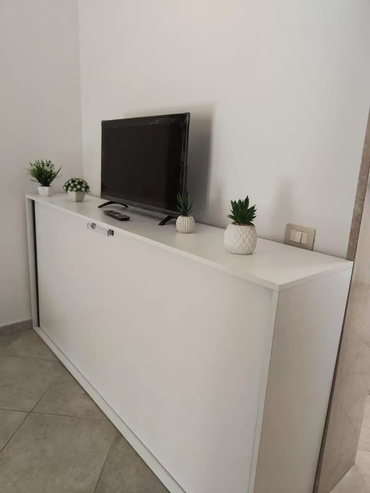 TV/Entertainment Center in Lovin Puglia Vacation