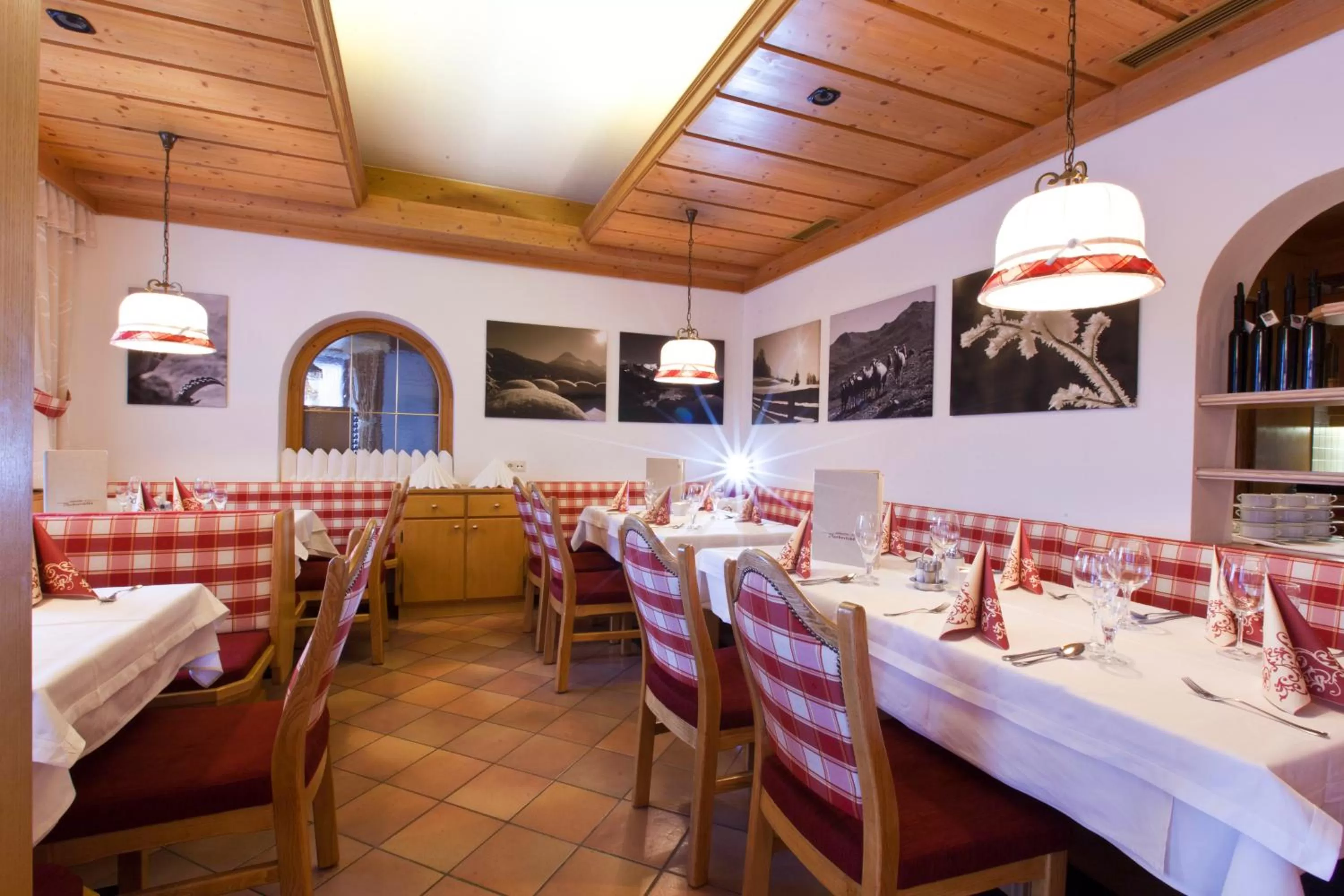 Restaurant/Places to Eat in Alpengasthof Norbertshöhe Superior