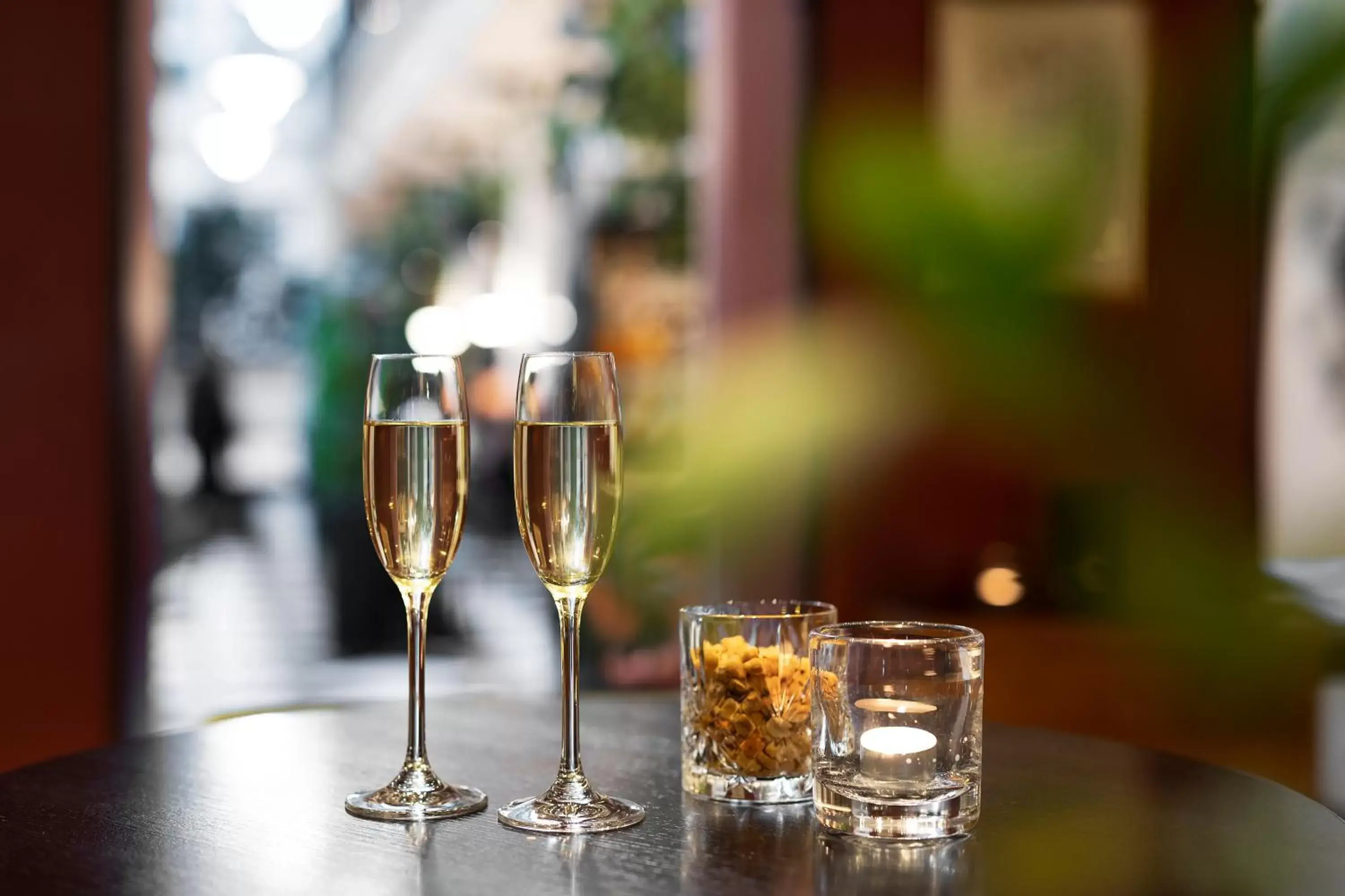 Restaurant/places to eat in Elite Plaza Hotel Restaurant/places to eat in Elite Plaza Hotel