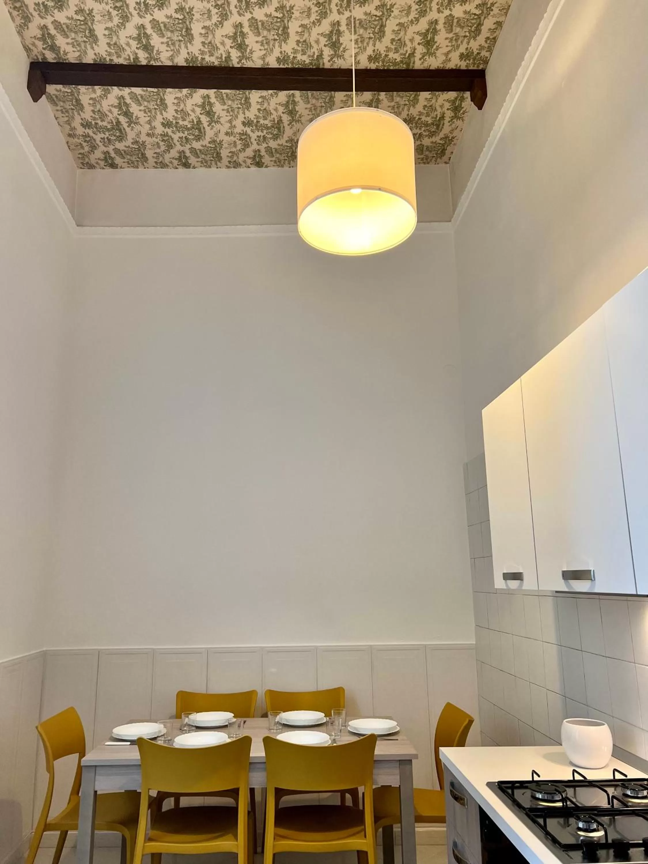 Kitchen or kitchenette in B&B Casa Caracciolo