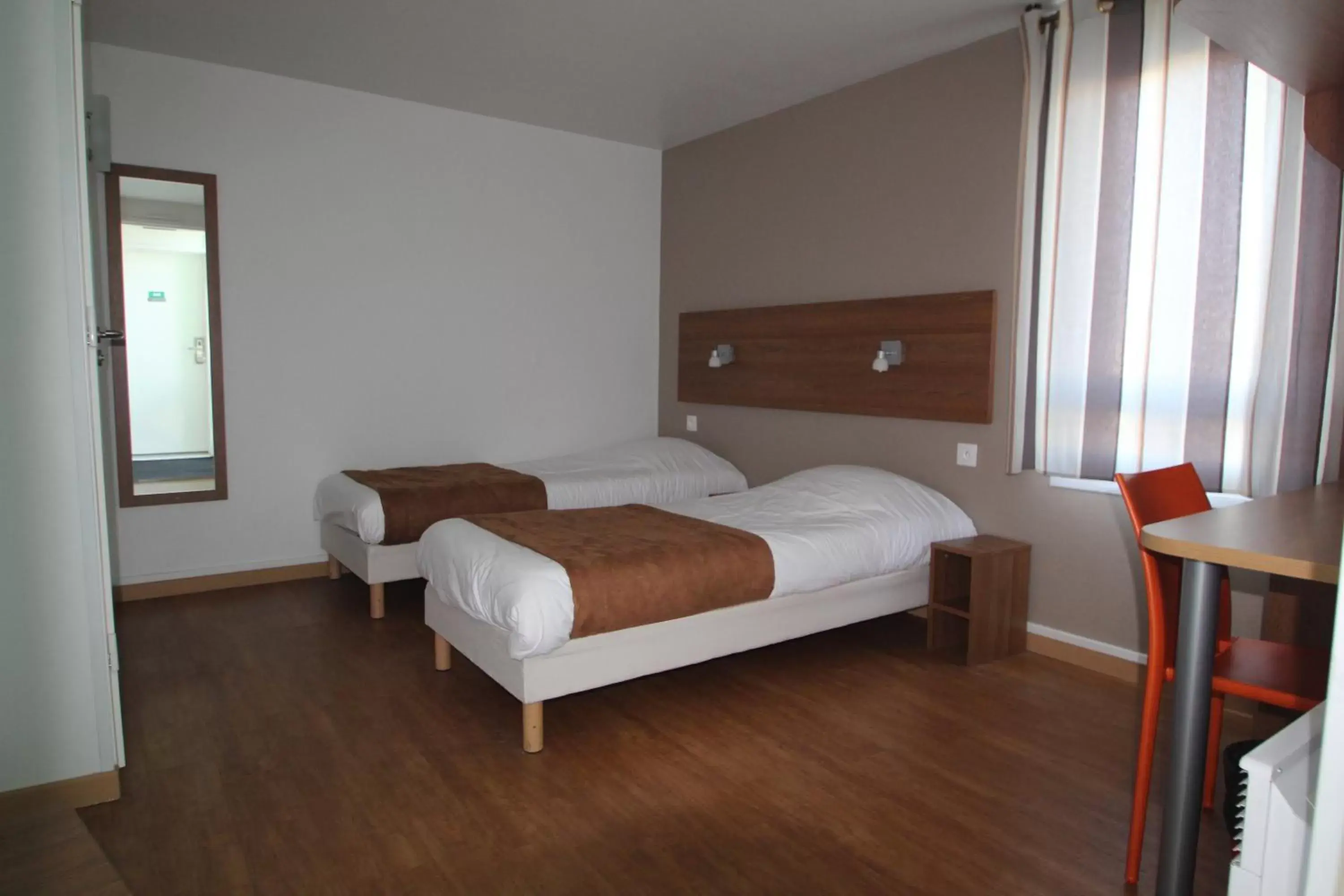 Triple Room in Fasthotel Tours Sud Triple Room in Fasthotel Tours Sud