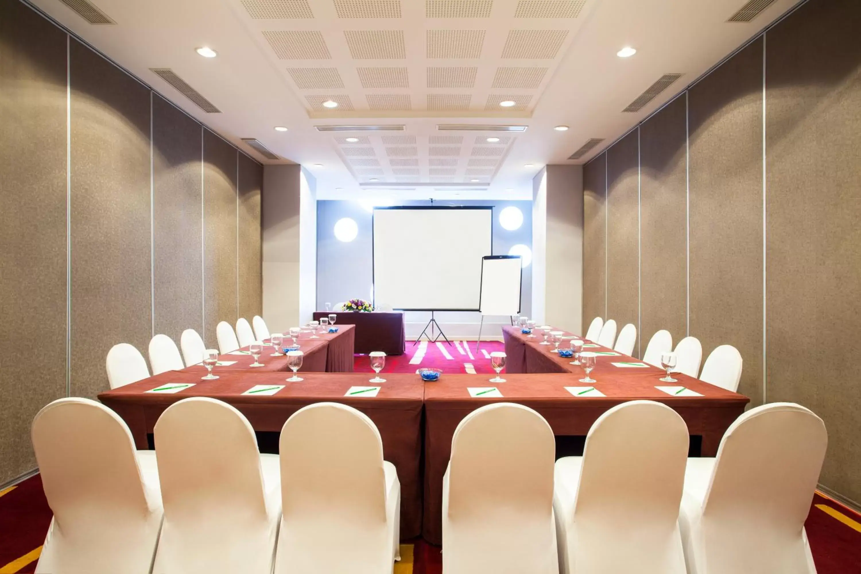 Meeting/conference room in Ibis Styles Malang