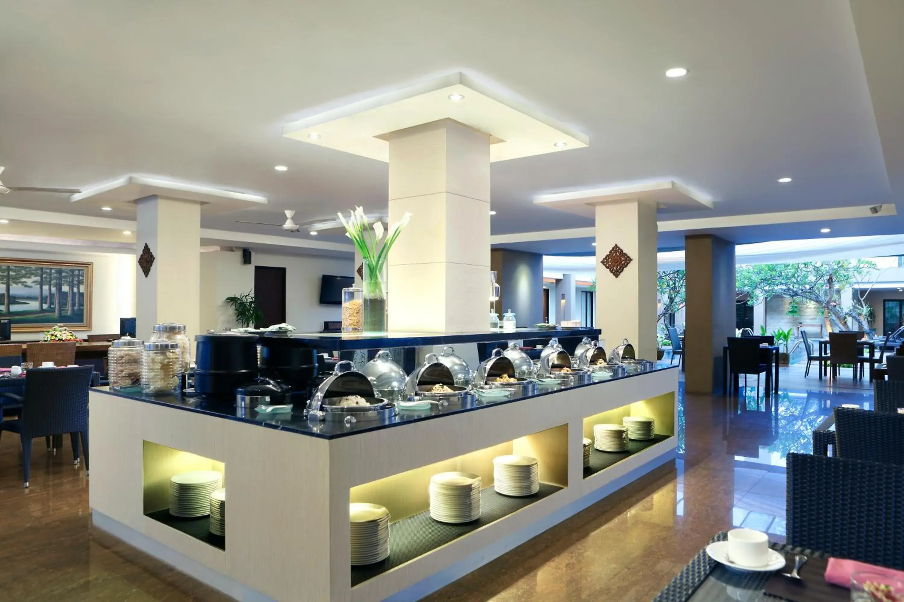 Restaurant/places to eat in Hotel Santika Kuta Restaurant/places to eat in Hotel Santika Kuta
