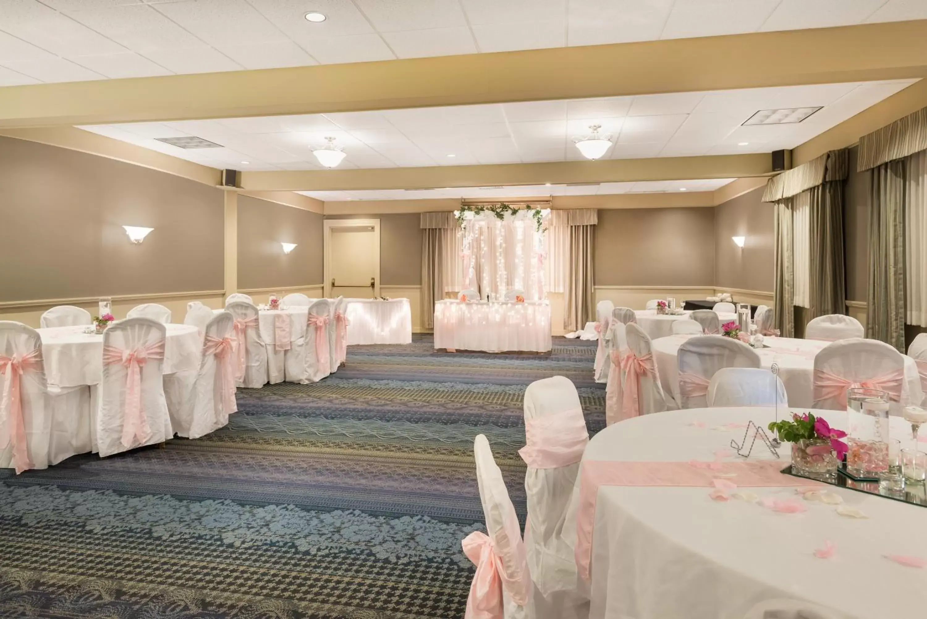 Banquet/Function facilities, Banquet Facilities in Ramada Plaza by Wyndham Portland