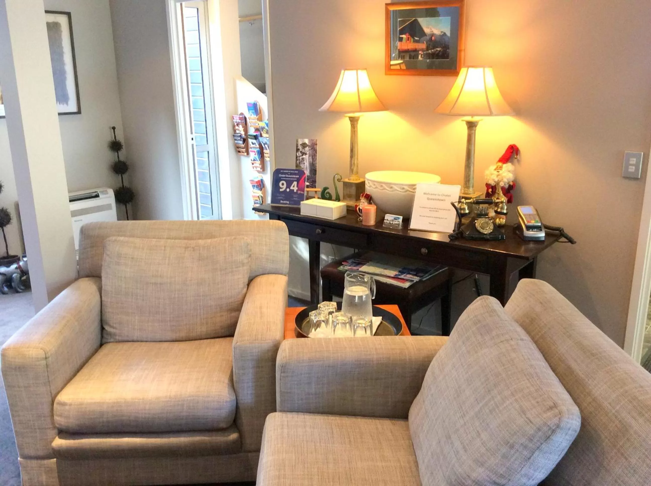 Living room in Chalet Queenstown