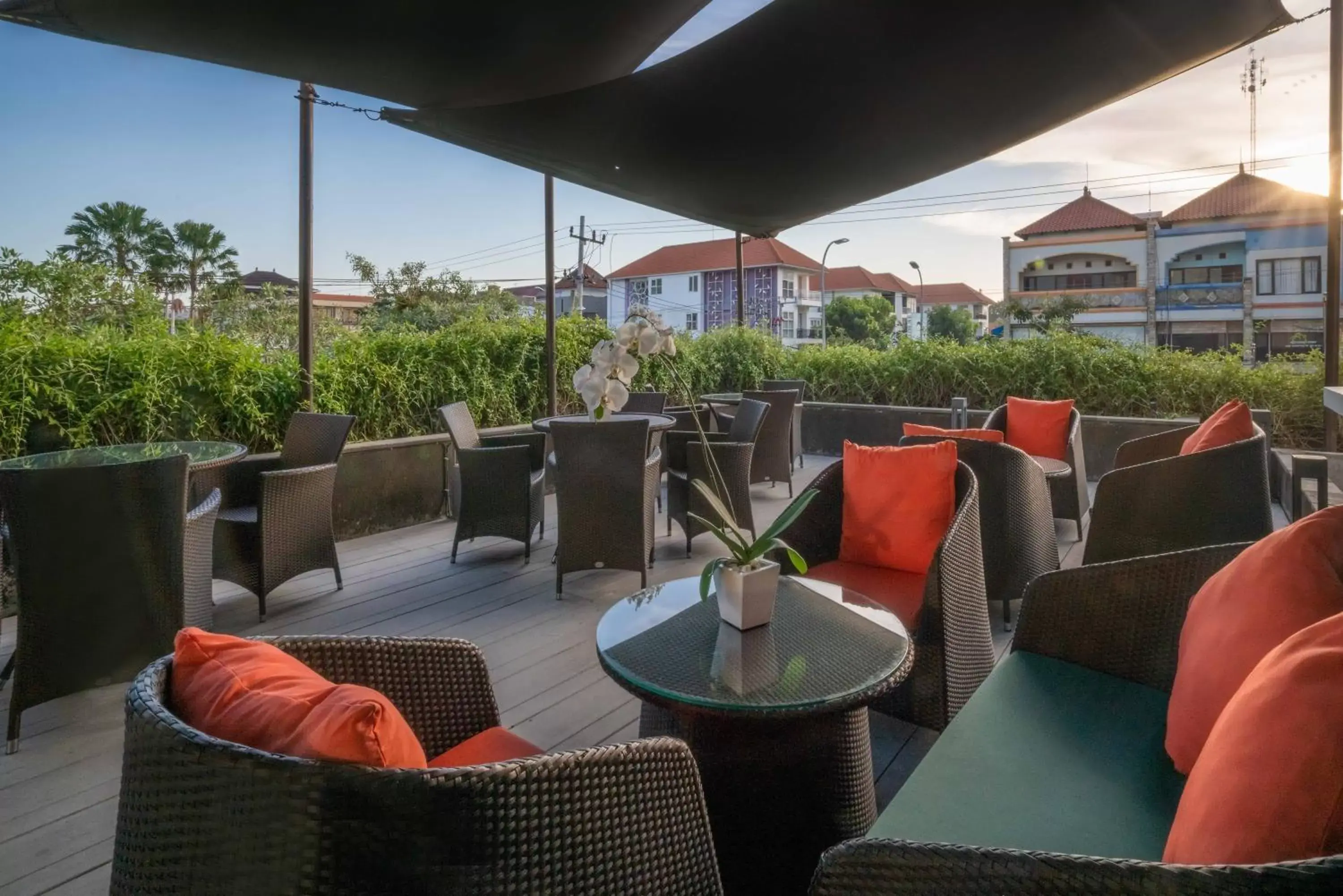 Lounge or bar in Grand Livio Kuta Hotel