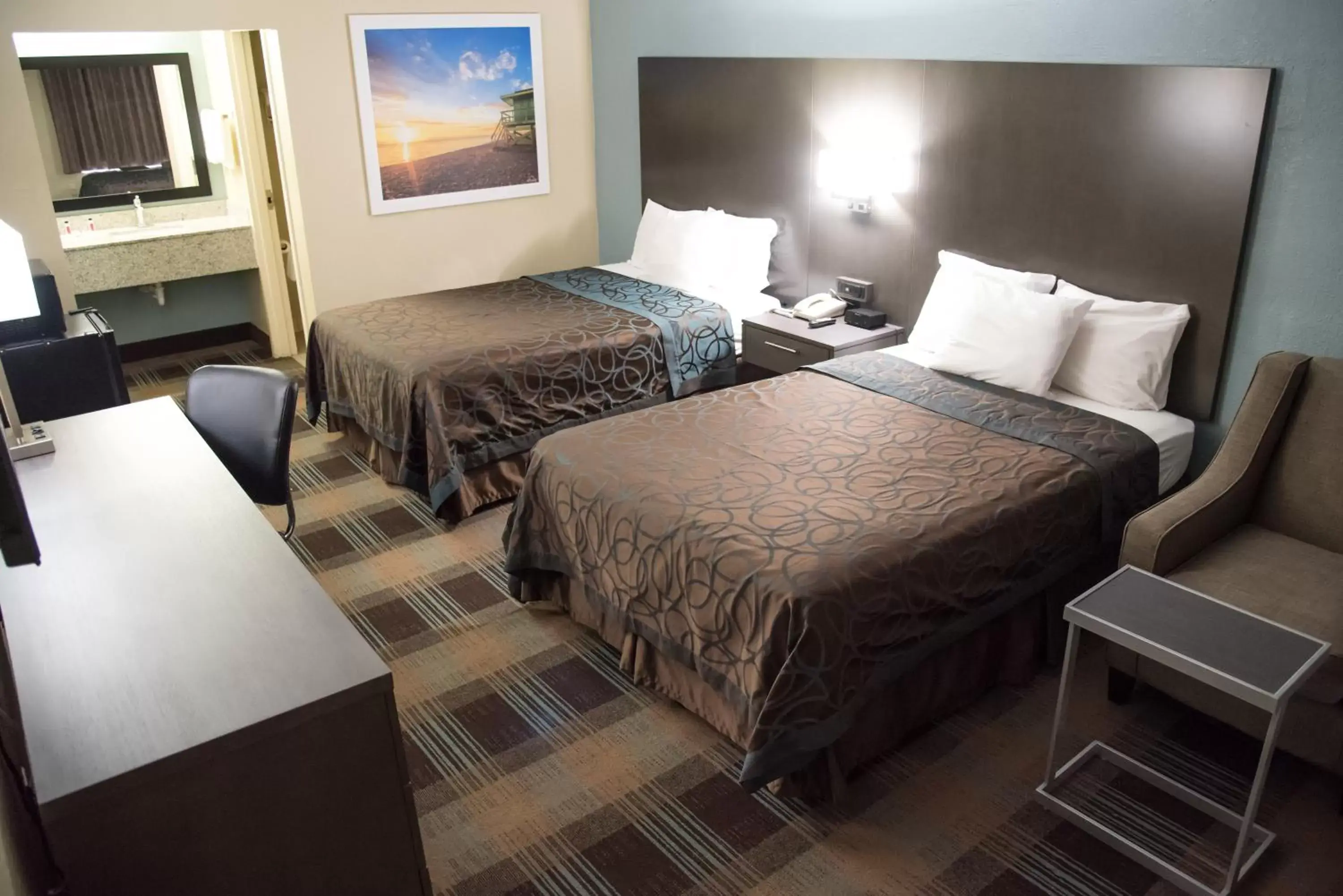 Photo of the whole room, Bed in Days Inn by Wyndham Ladson Summerville Charleston