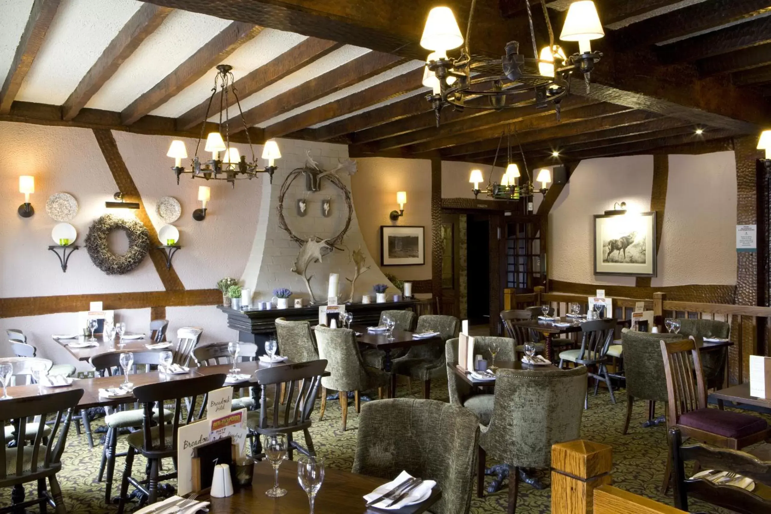 Dining area, Restaurant/Places to Eat in The Broadoak