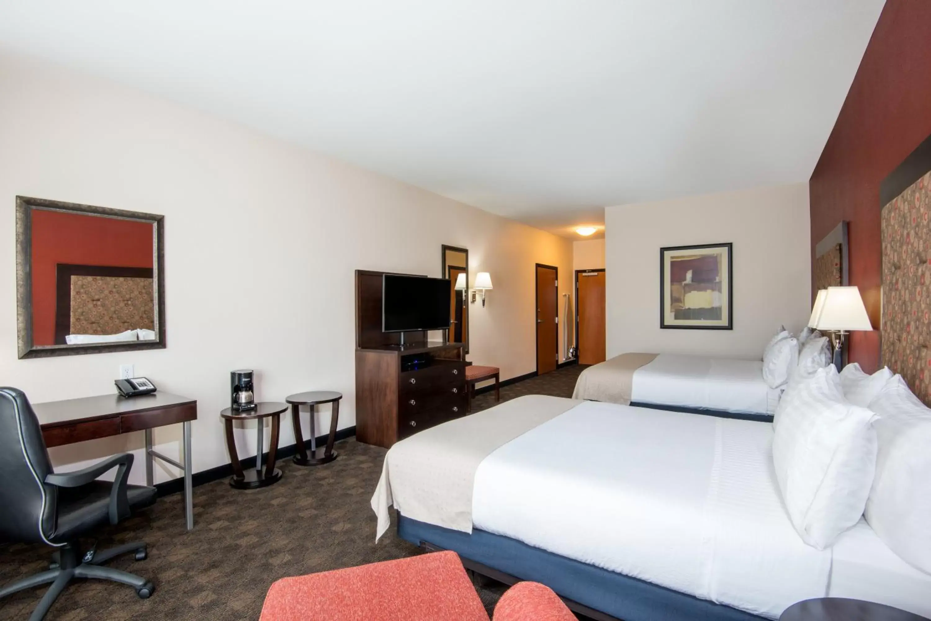 Queen Room with Two Queen Beds - Disability Access in Holiday Inn Casper East-Medical Center by IHG Queen Room with Two Queen Beds - Disability Access in Holiday Inn Casper East-Medical Center by IHG