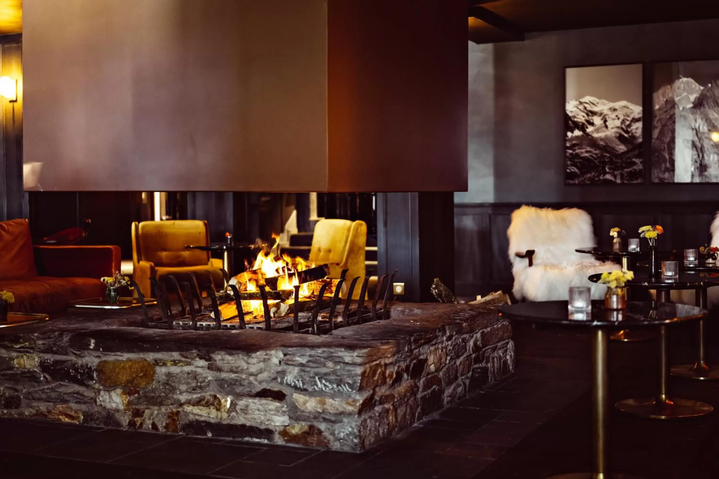 Lounge or bar in Le Fitz Roy, a Beaumier hotel
