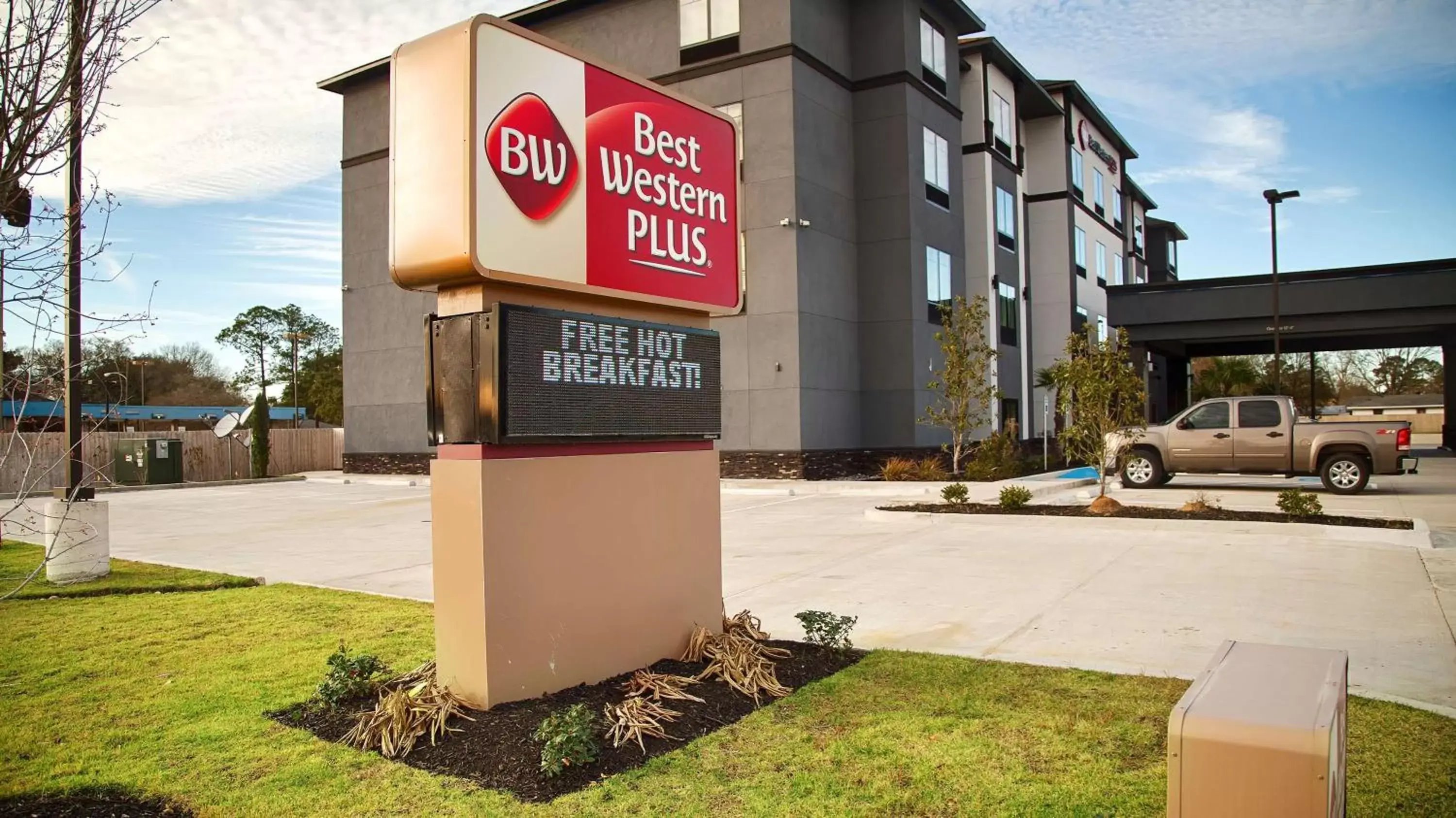 Property building in Best Western Plus Prien Lake-Lake Charles